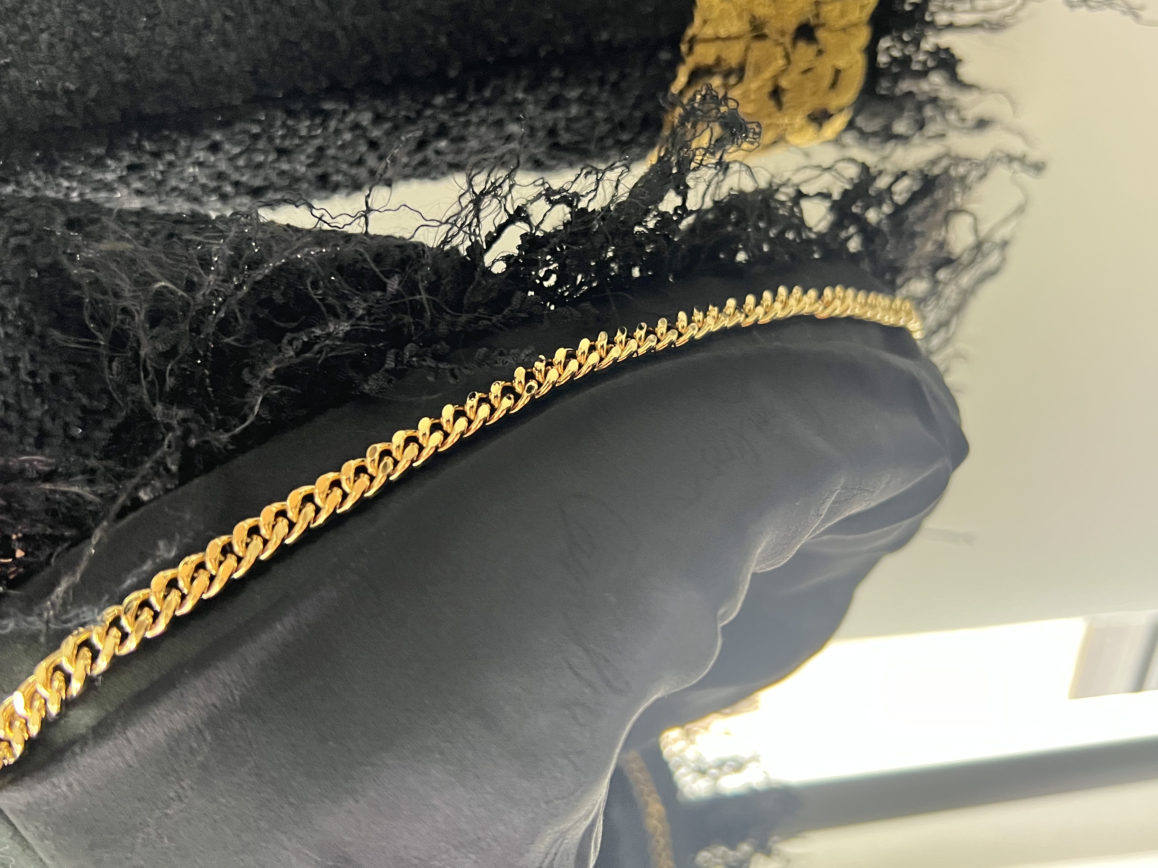 Pre-Owned CHANEL Metropolis / Product Code: 26041906