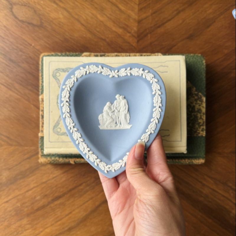 Vintage Wedgwood Blue Jasper Trinket Dish - Heart (MT2462/MT2463)
