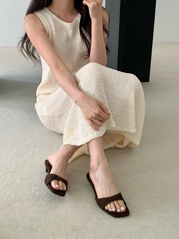 Suede Open-toe Sandals (3 colors)