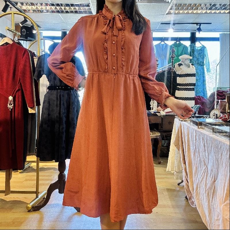 Vintage Dotted and Glittering Fabric Redish Brown Day and Night Dress With Ruffle Collar (PP001-22)