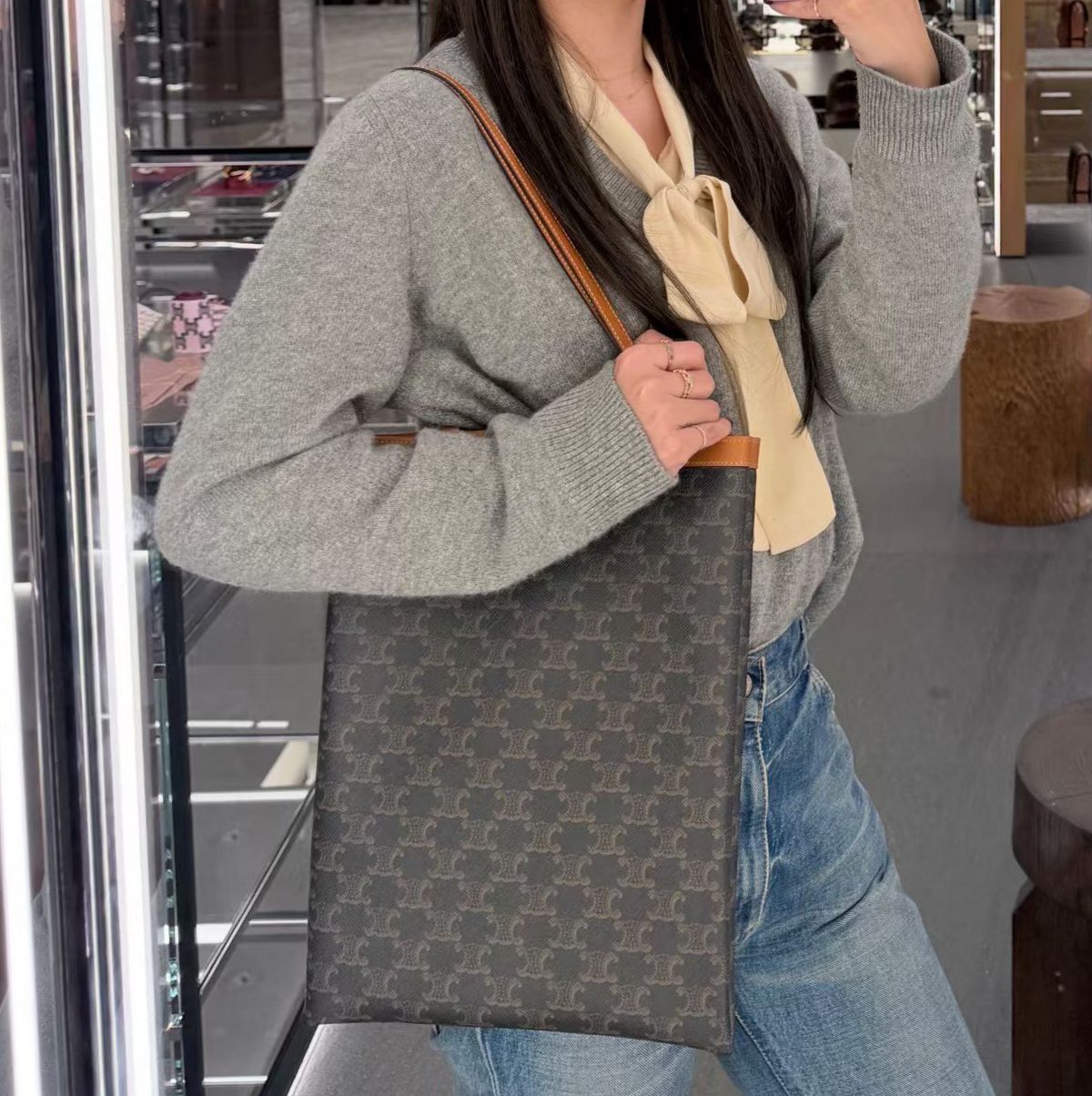 預購 💫💫💫 Celine 專櫃new FLAT SHOPPER中號tote bag 巴黎代購價