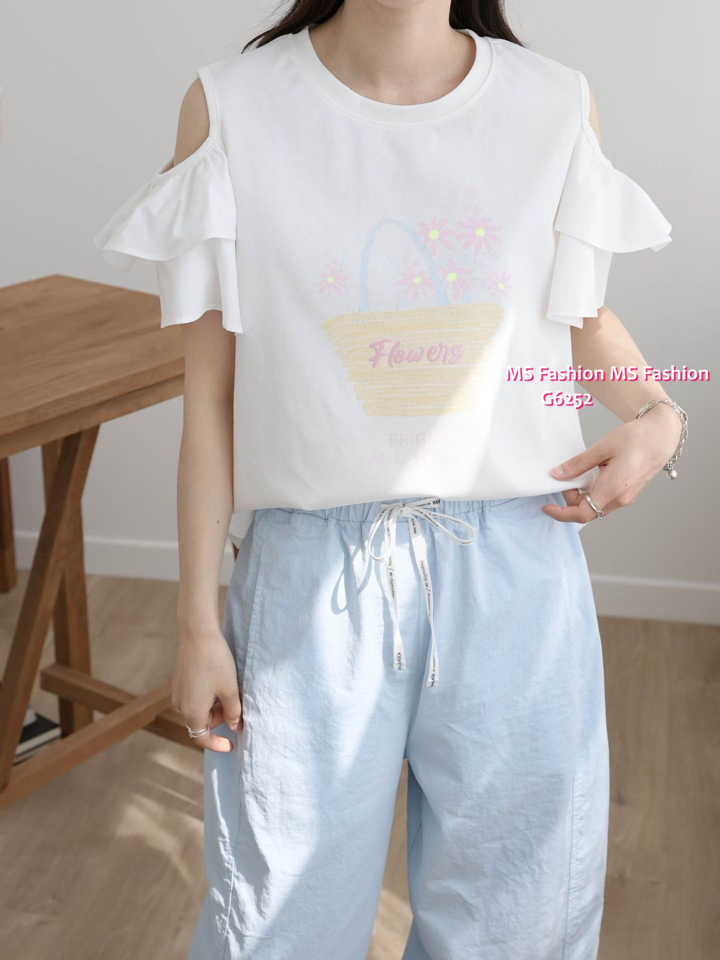 G6252 韓國🇰🇷靚print露肩top