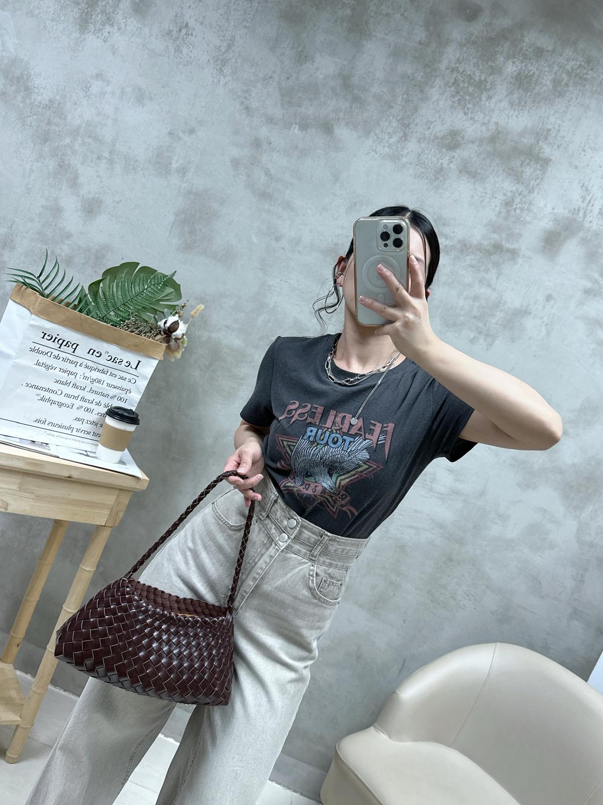 P11 洗水棉鷹Tee