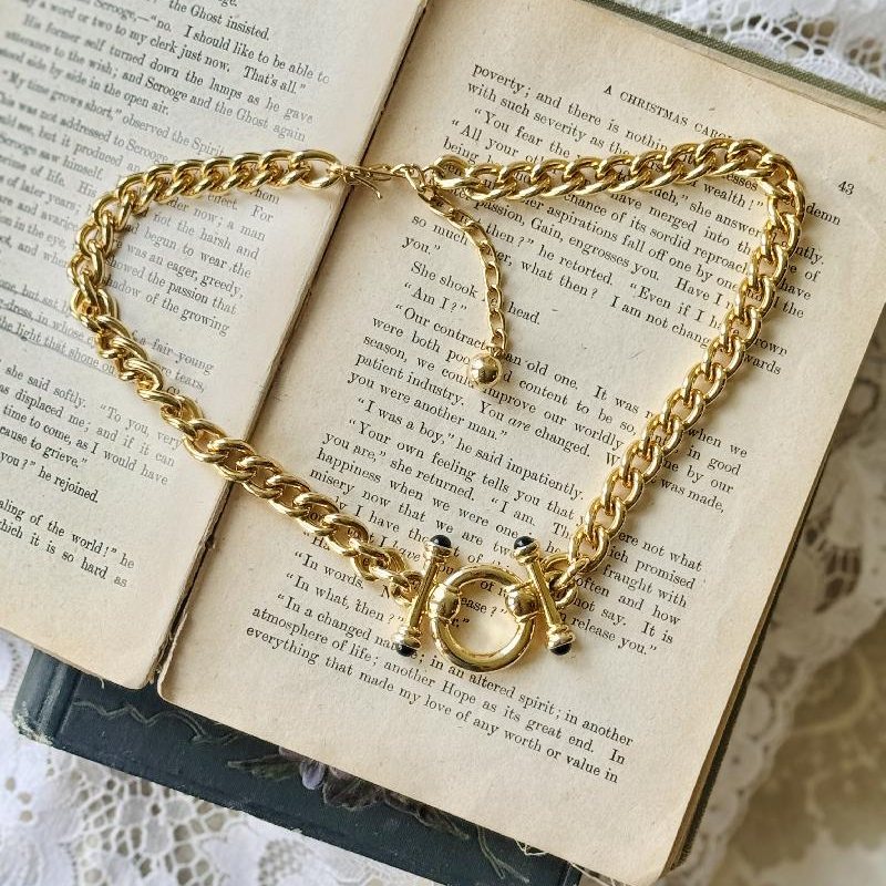 Vintage 1980s Designer-Quality Gold-Tone Chain Necklace with Faux Toggle Motif(MT2385)