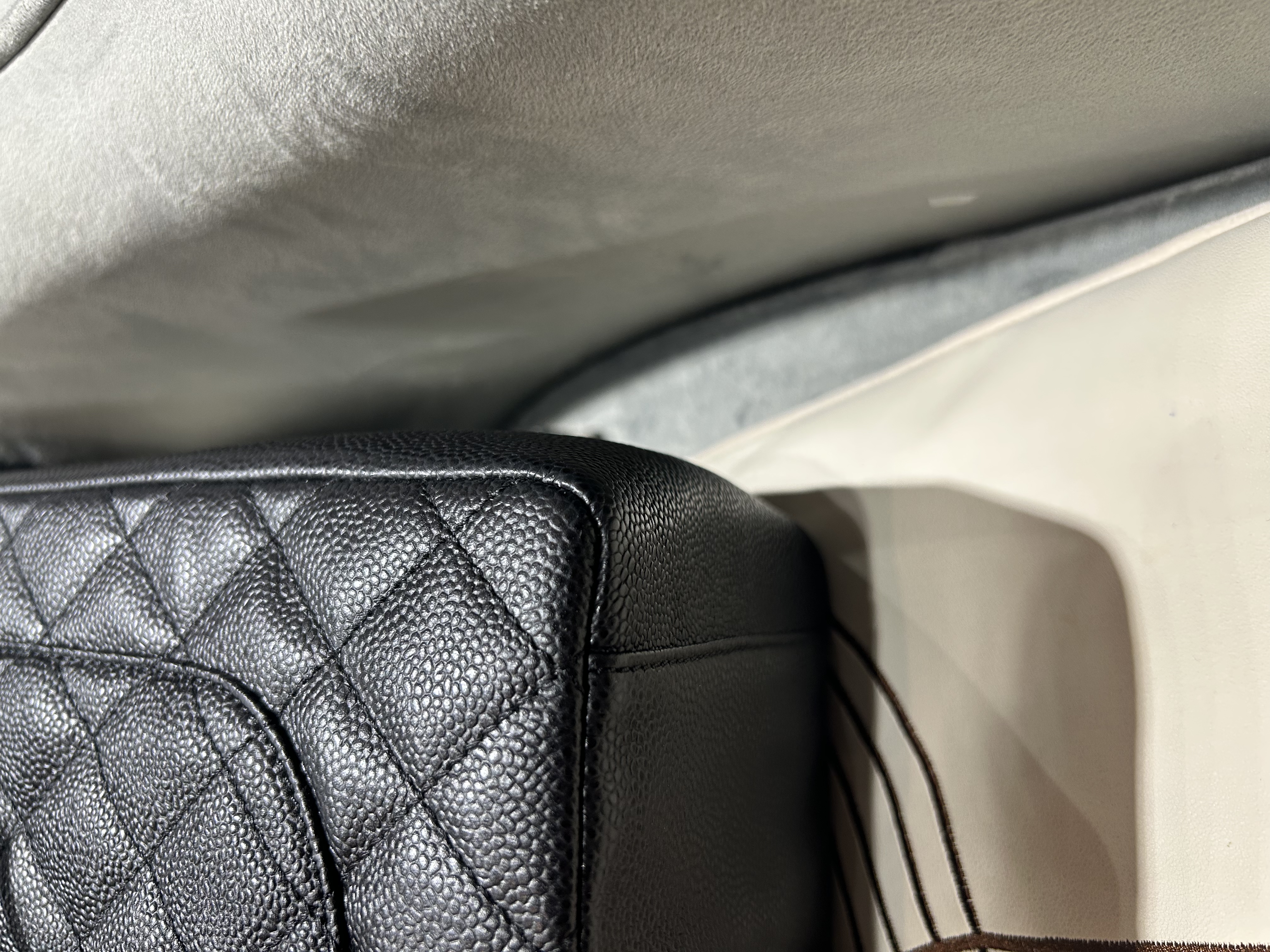 Chanel GST A50995 黑色荔枝牛皮金鏈 grand shopping tote ,100%Authentic, 98%New ☑️15Card☑️Dust bag