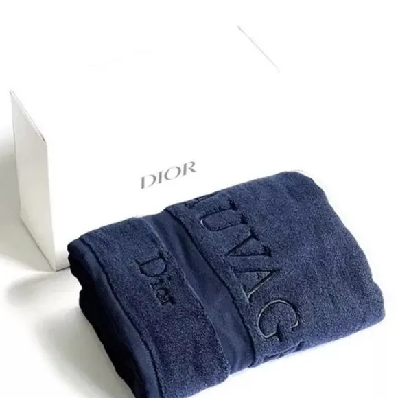 Dior Sauvage 曠野系列深藍浴巾毛巾