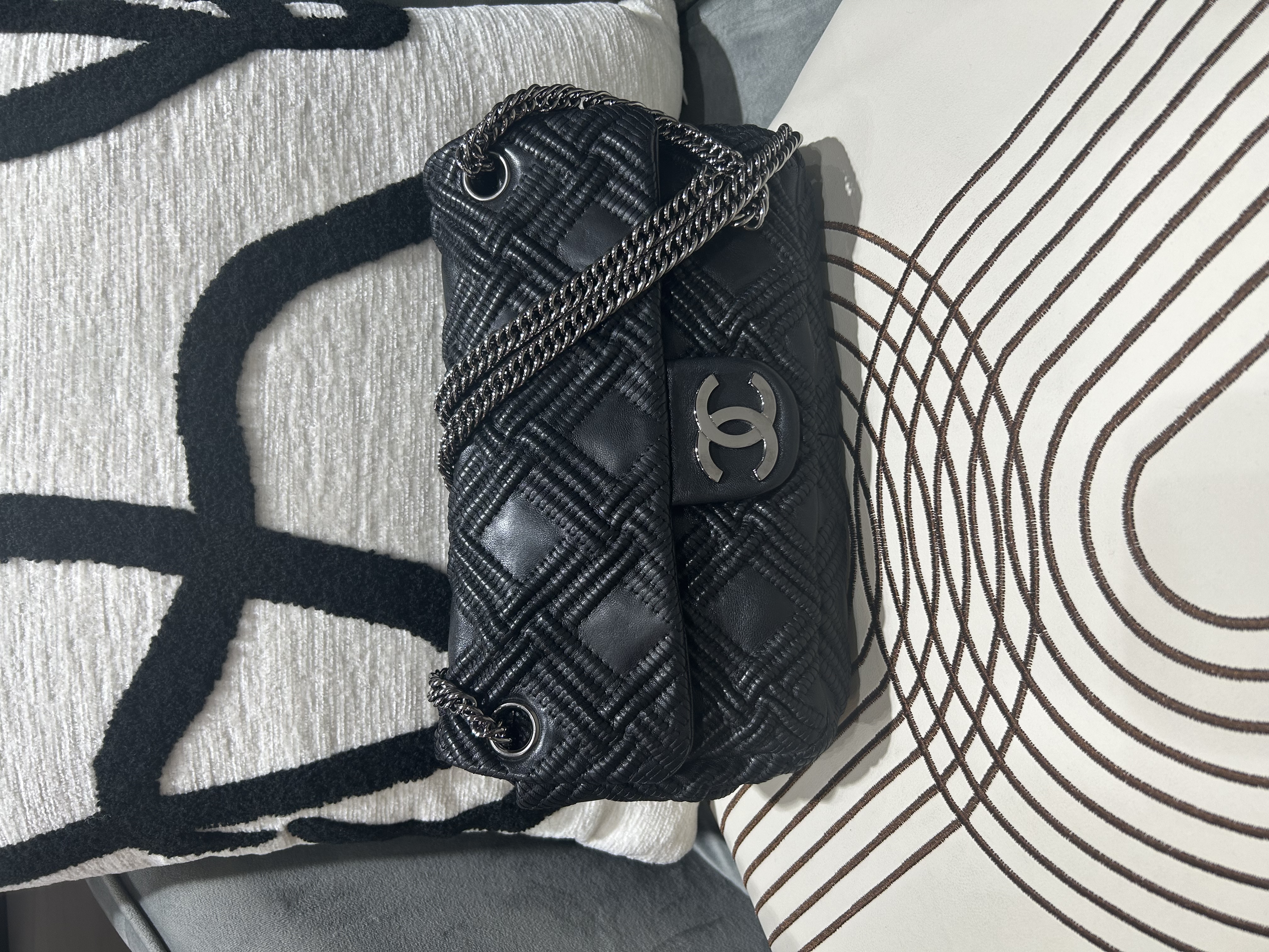 Chanel flap bag 編織皮菱格紋銀鏈 ,100%Authentic,95%new ✅11card✅dust bag  
