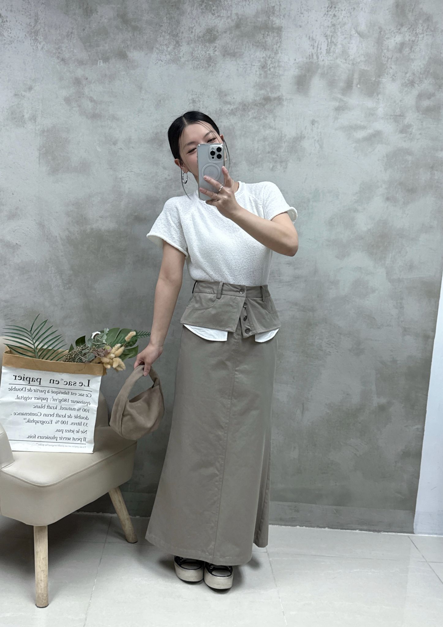 A09 捲邊凈色針織Top