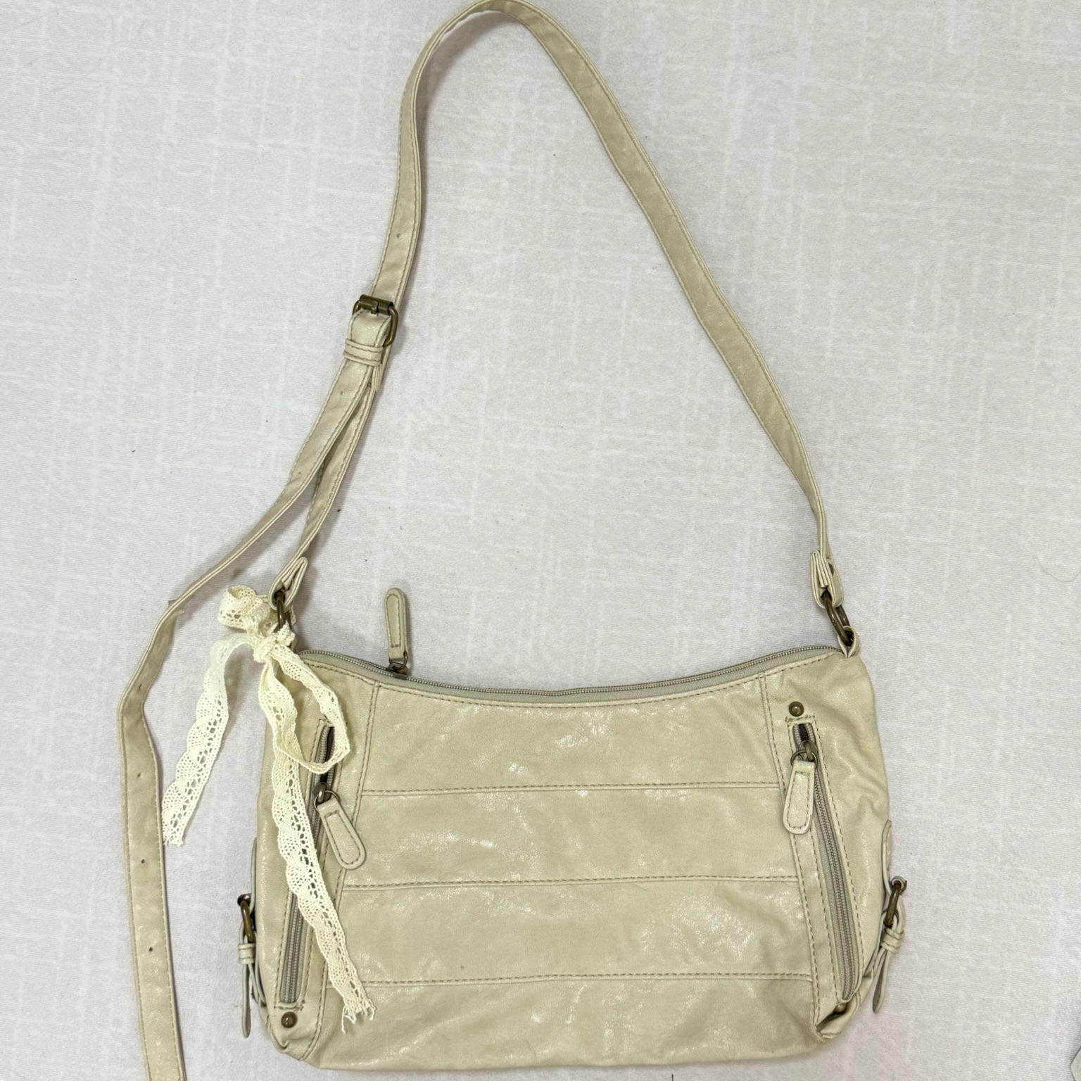 Creamy Elegance Shoulder Bag