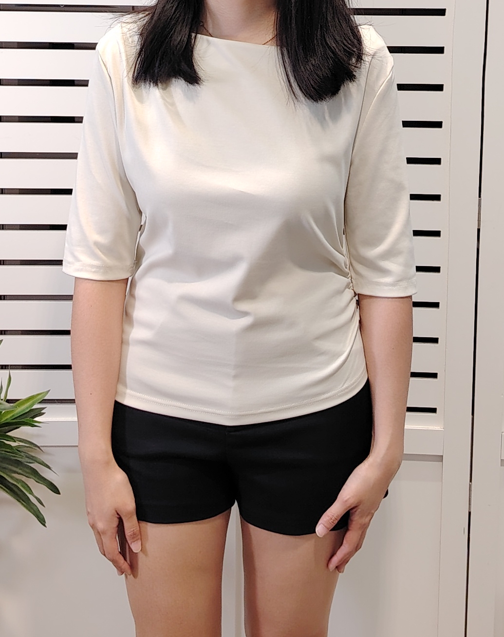 M5079 Off Shoulder Slim Tee