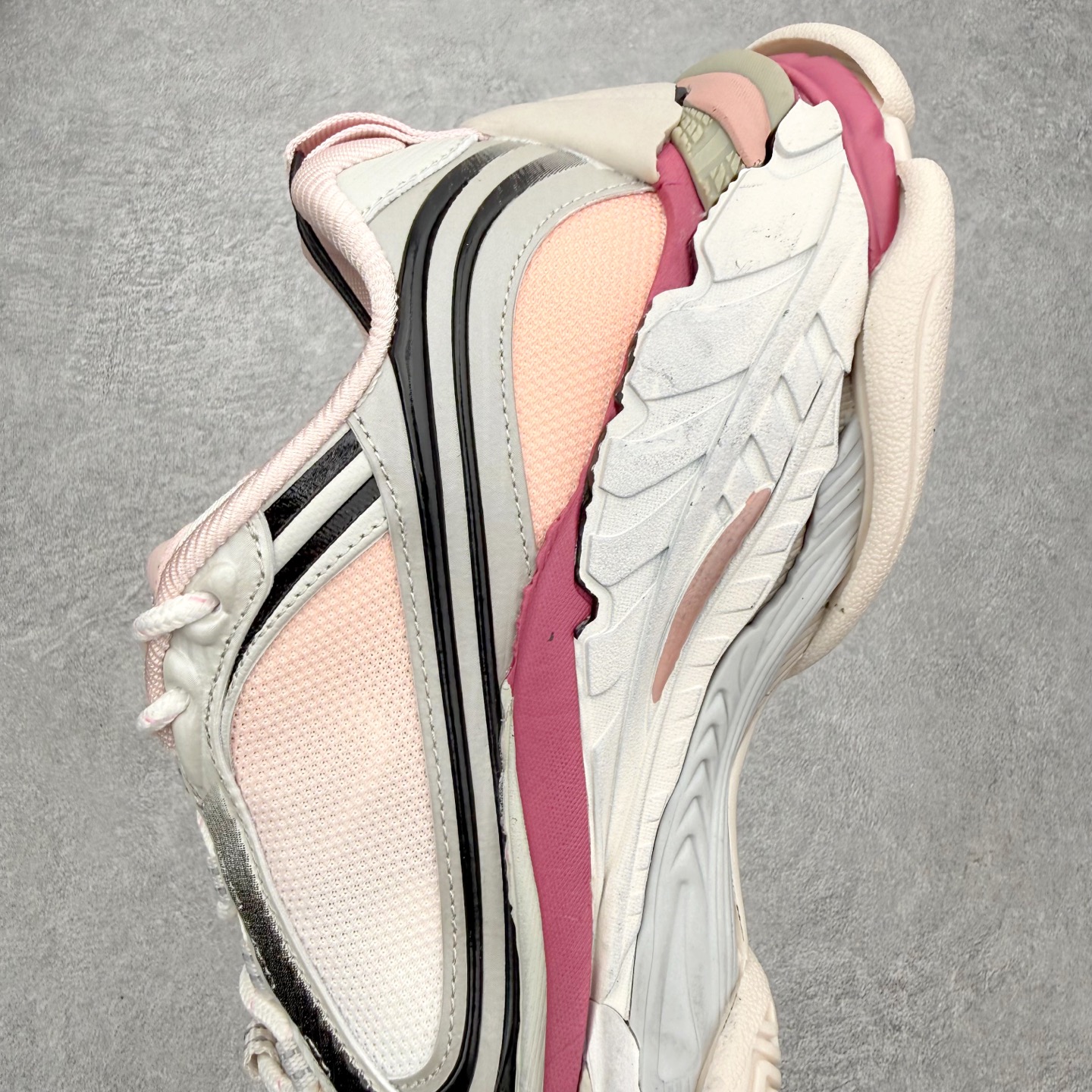 Balenciaga Triple S.2 Gradient 