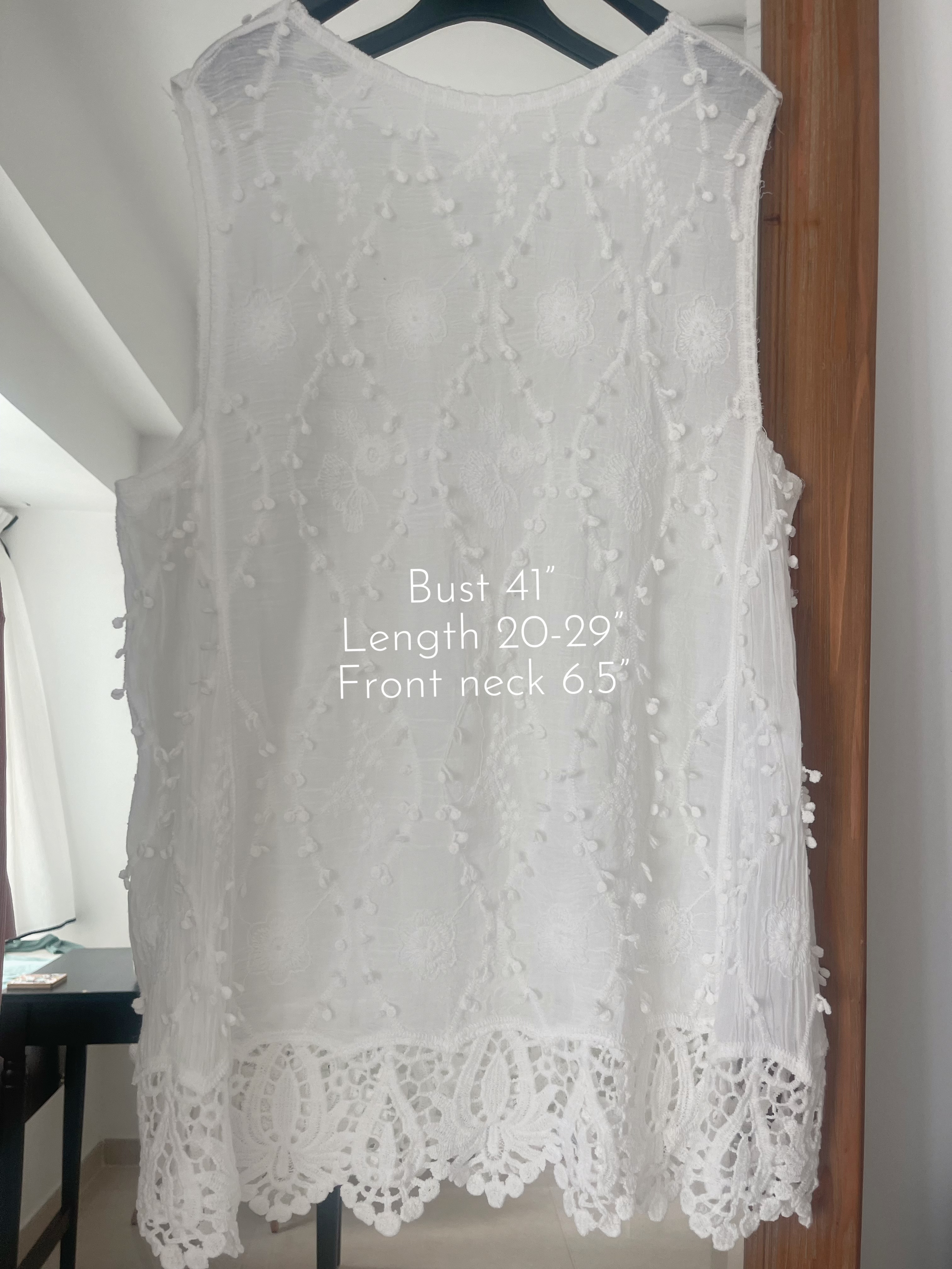 Textured lace top (Ivory)