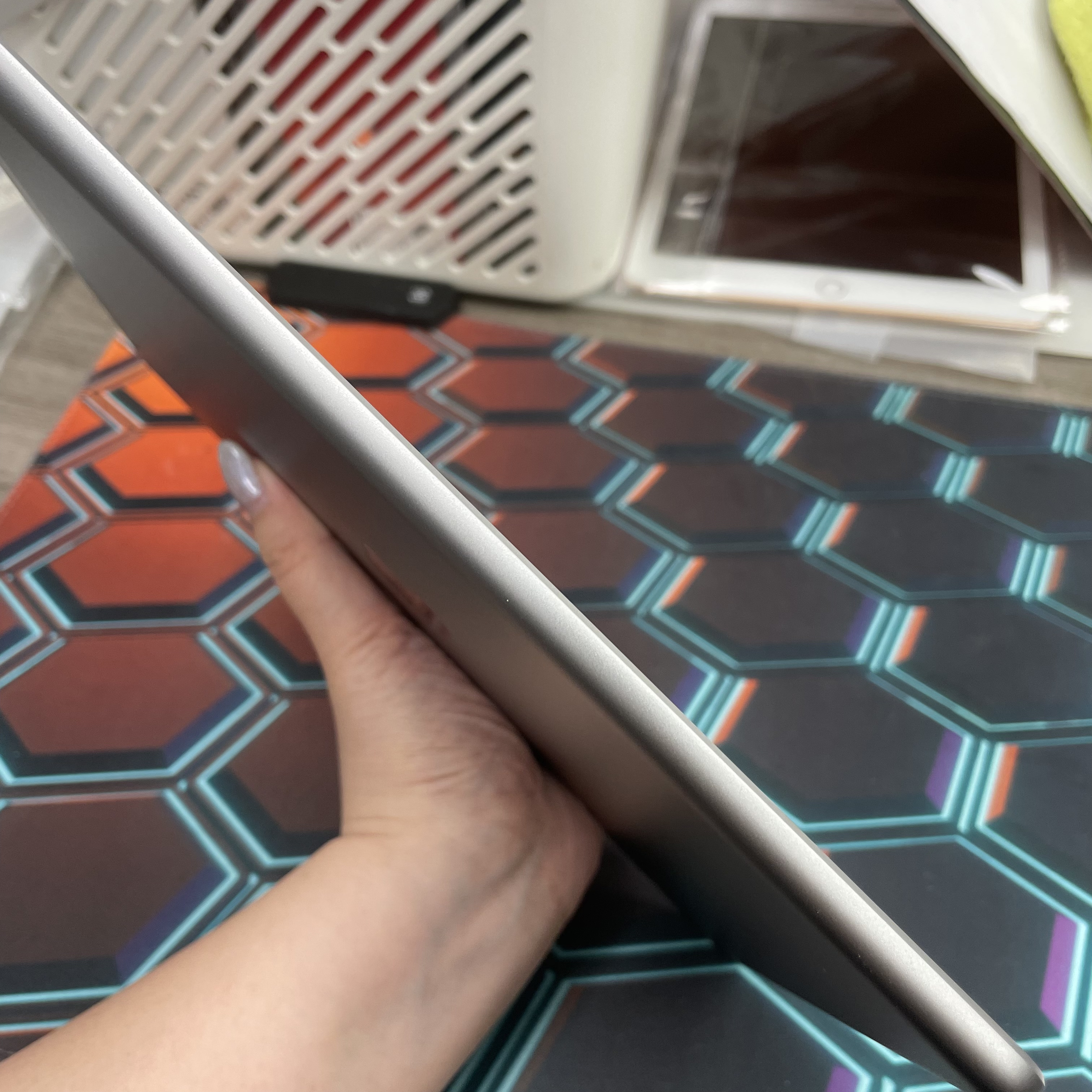 *6952 iPad 6 未使用品 128GB 插卡版 灰色 gray