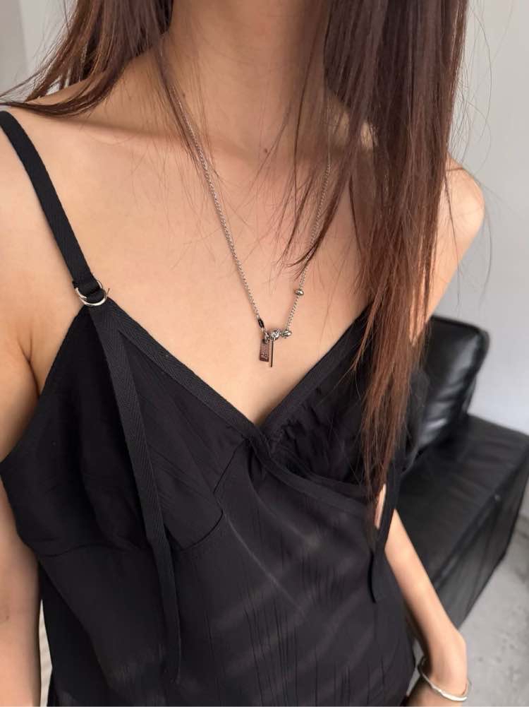 221381 吊帶斜扣背心