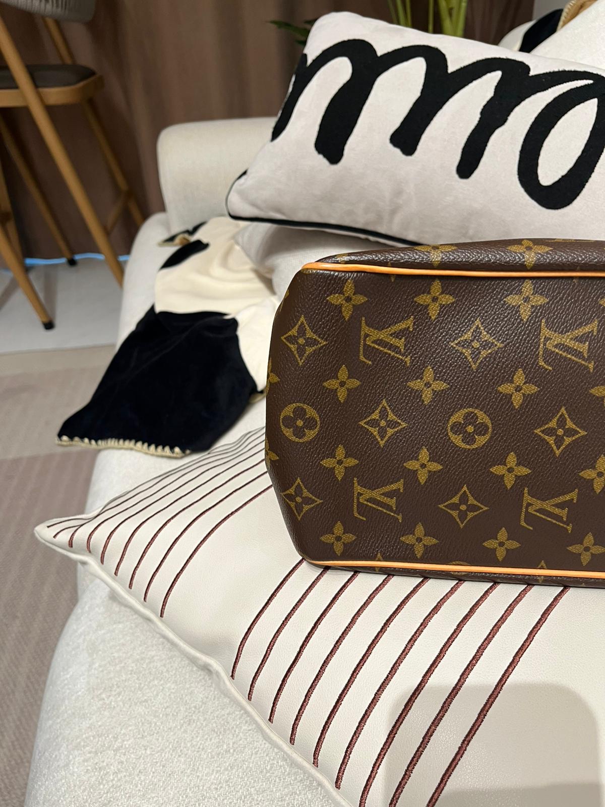 LV Batignolles M51156 Monogram Bag 100%Authentic, 98%New ✅Dust bag
