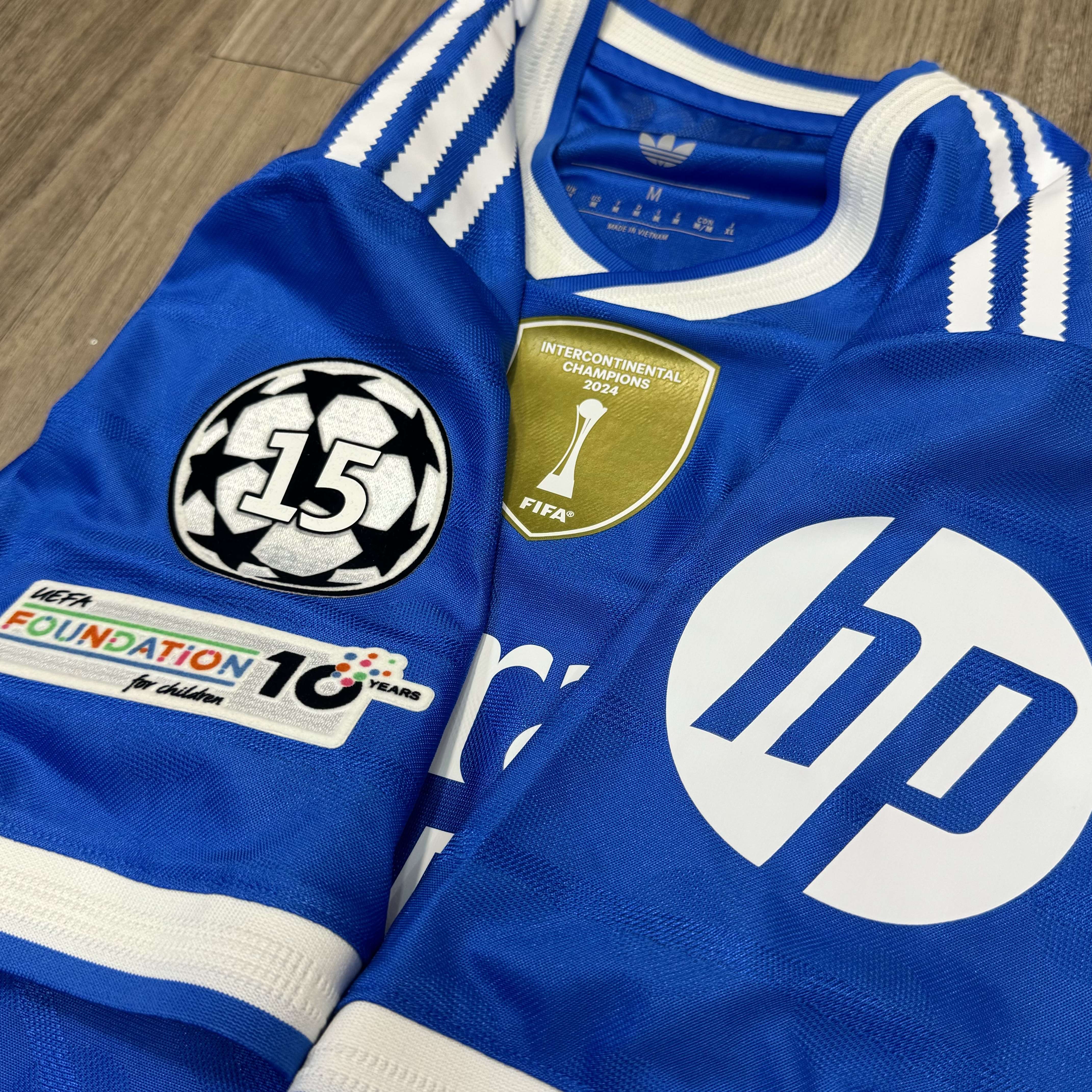 Real Madrid 25/26 player issue away shirt #8 Valverde