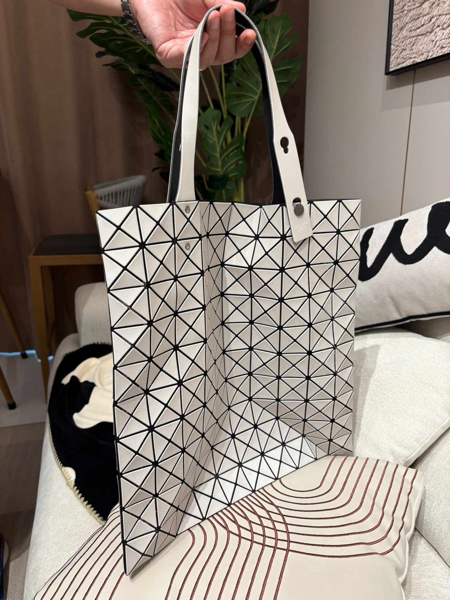 Issey Miyake Bao Bao Tote Bag 100%Authentic, 99%New ✅Dust bag