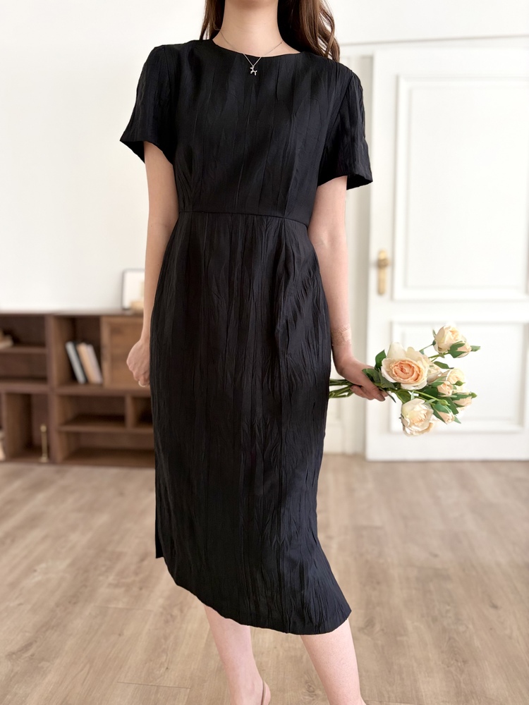 Lune Textured Dress (Black)
