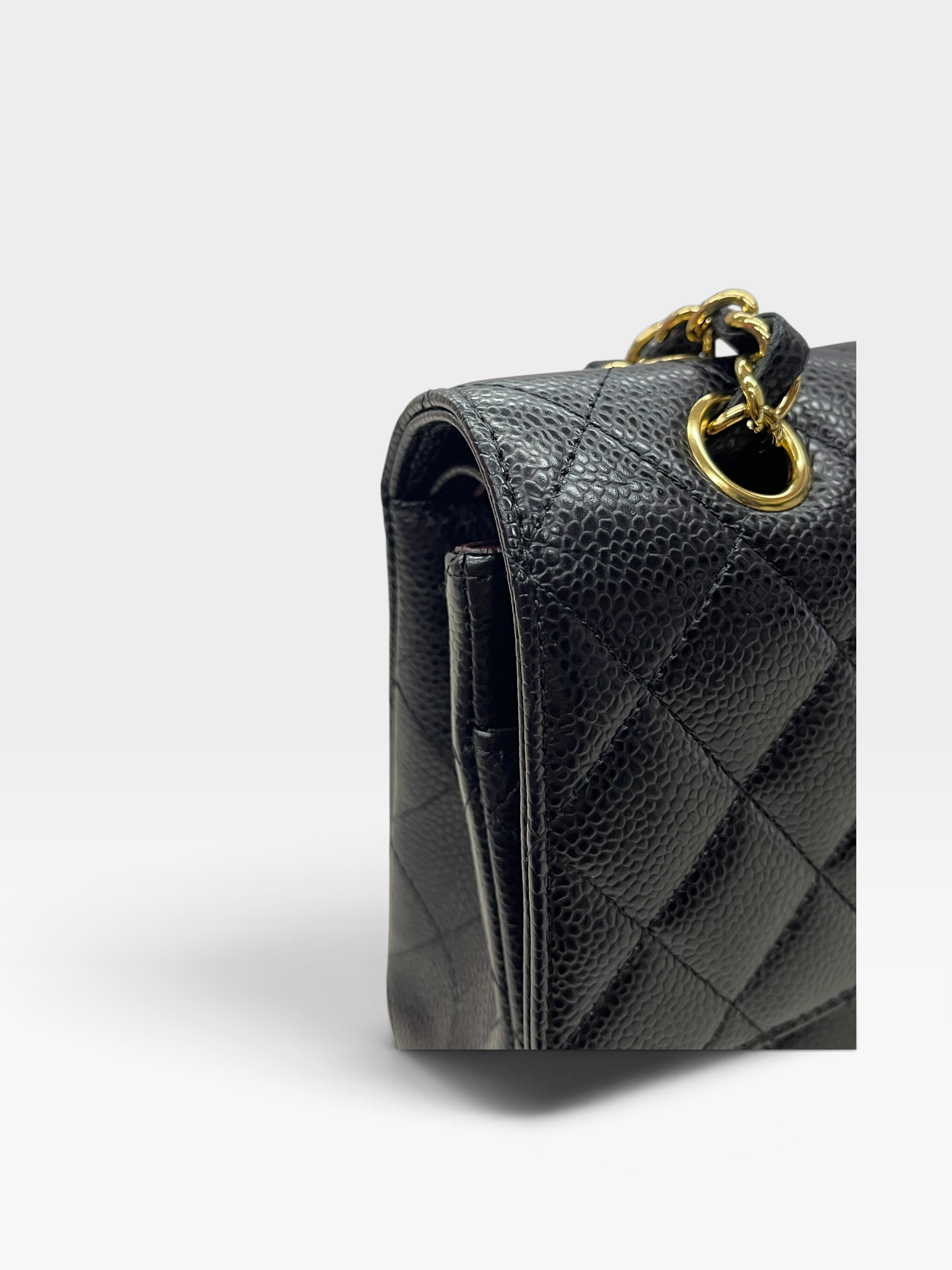 Pre-Owned CHANEL CF 25 / Product Code: 092704