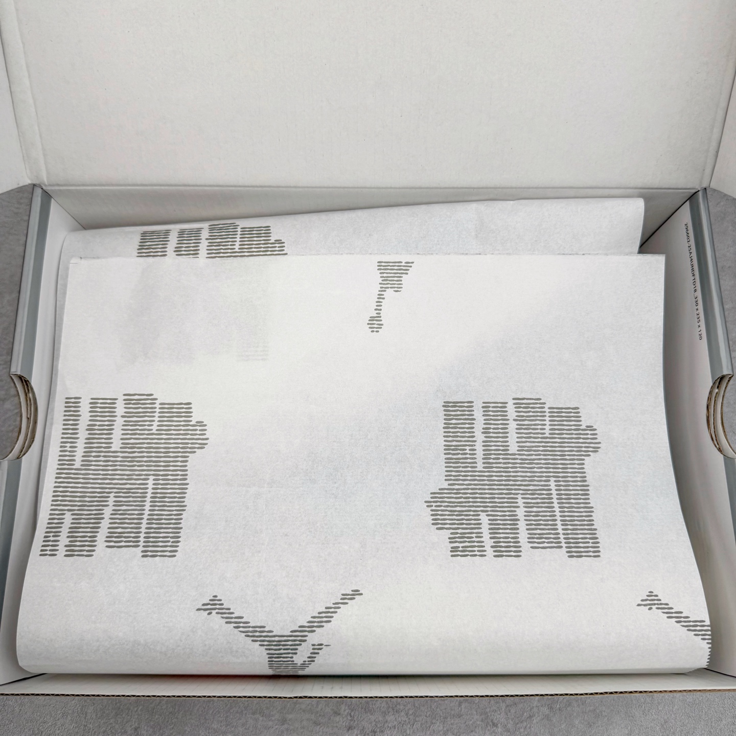 Undefeated x Nike Air Jordan 4 Retro IB1519-200