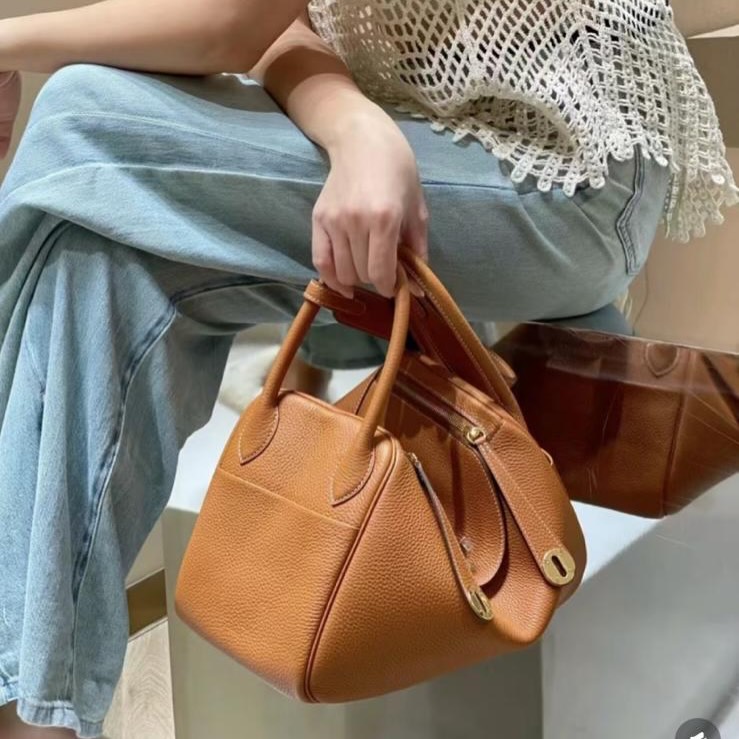 HERMES 🤍PRE OWNED Lindy 26 金棕色金扣 Z Stamp 全套有單🤎 