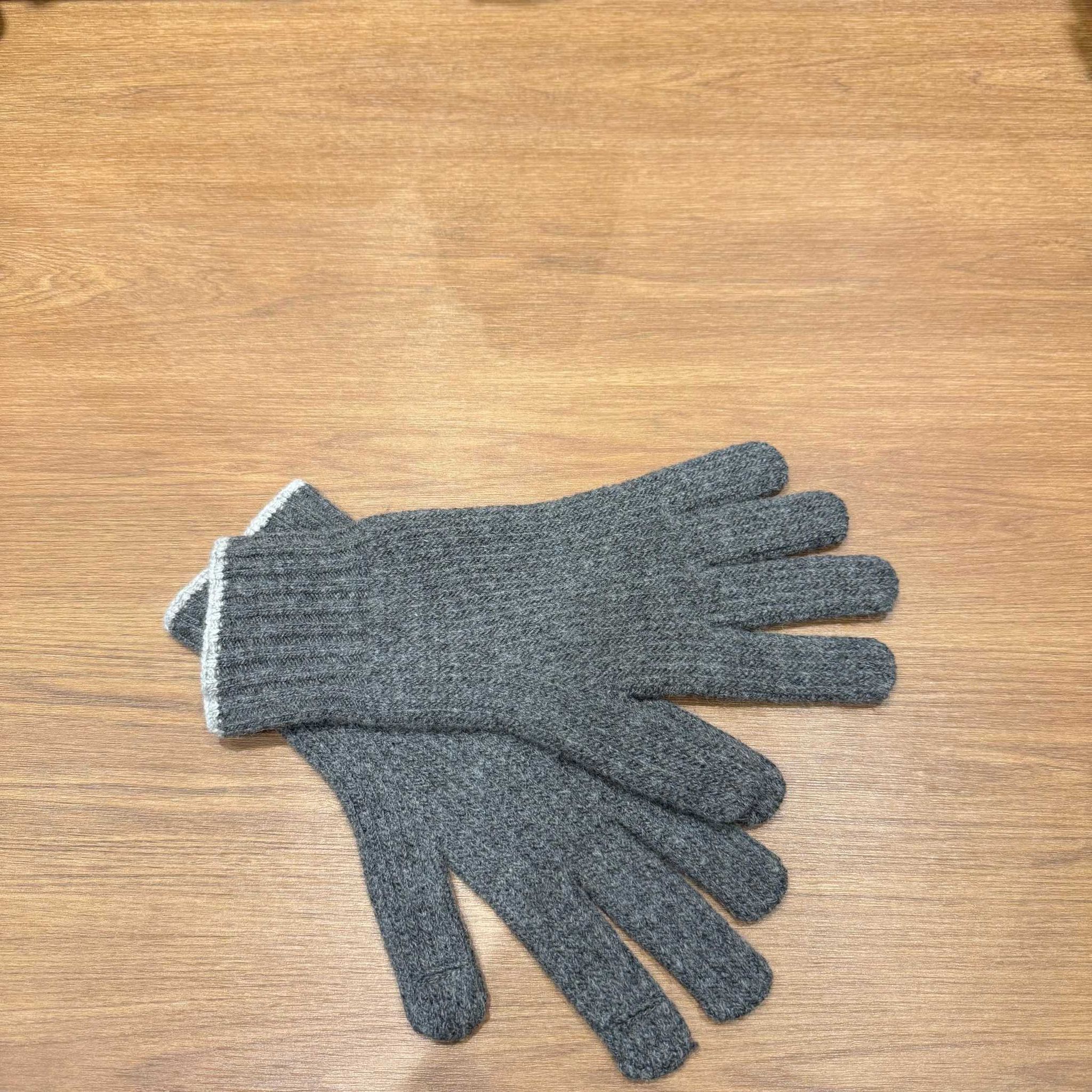 Marithe Classic Logo Glove