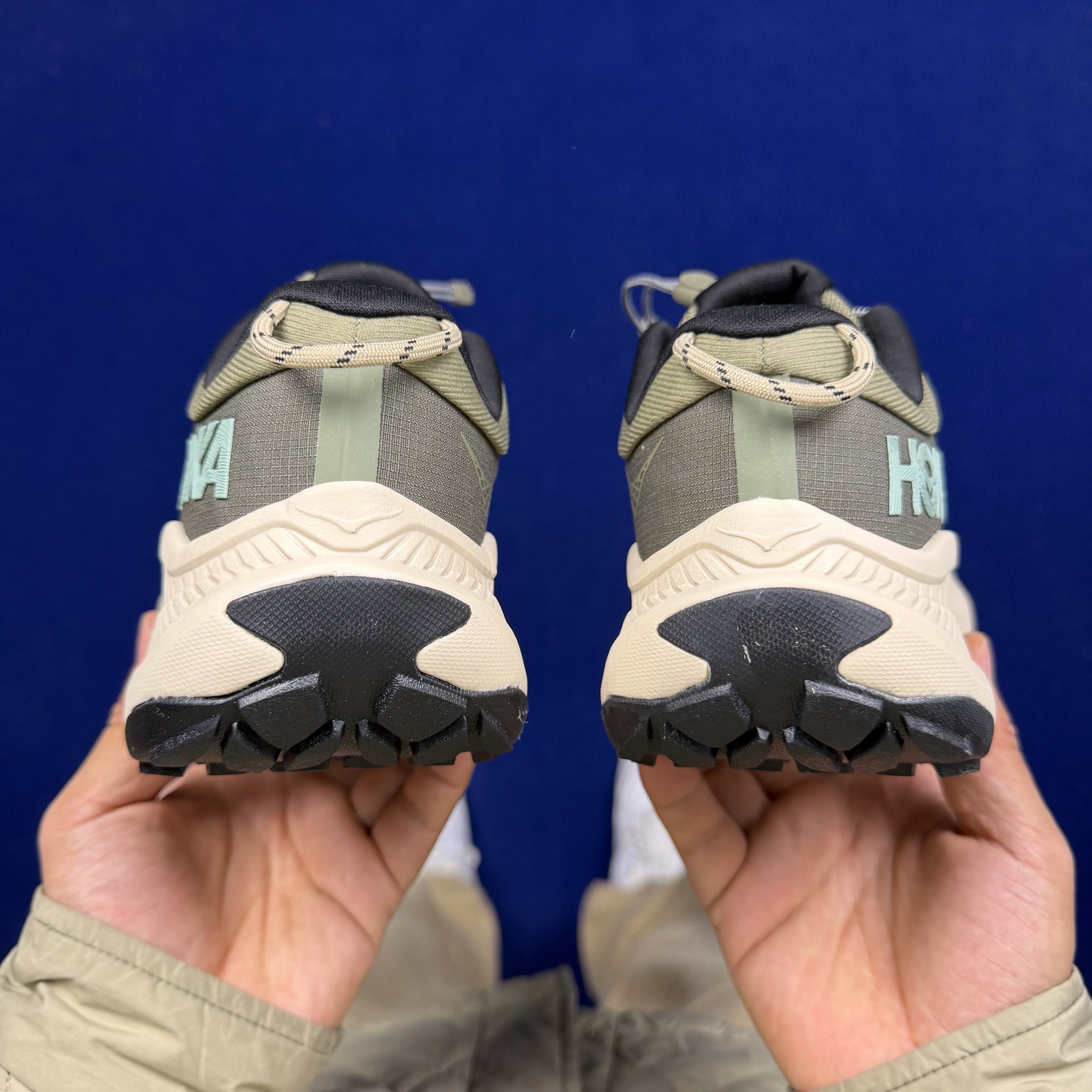 Hoka One One Transport