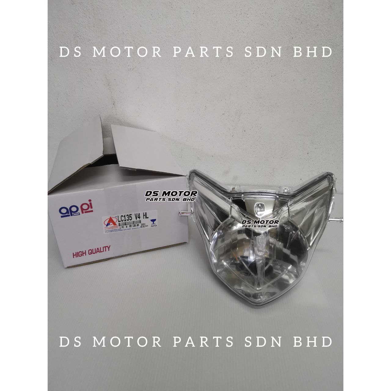 YAMAHA HEAD LAMP / SOCKET LC135 V1 V2 V4 V8