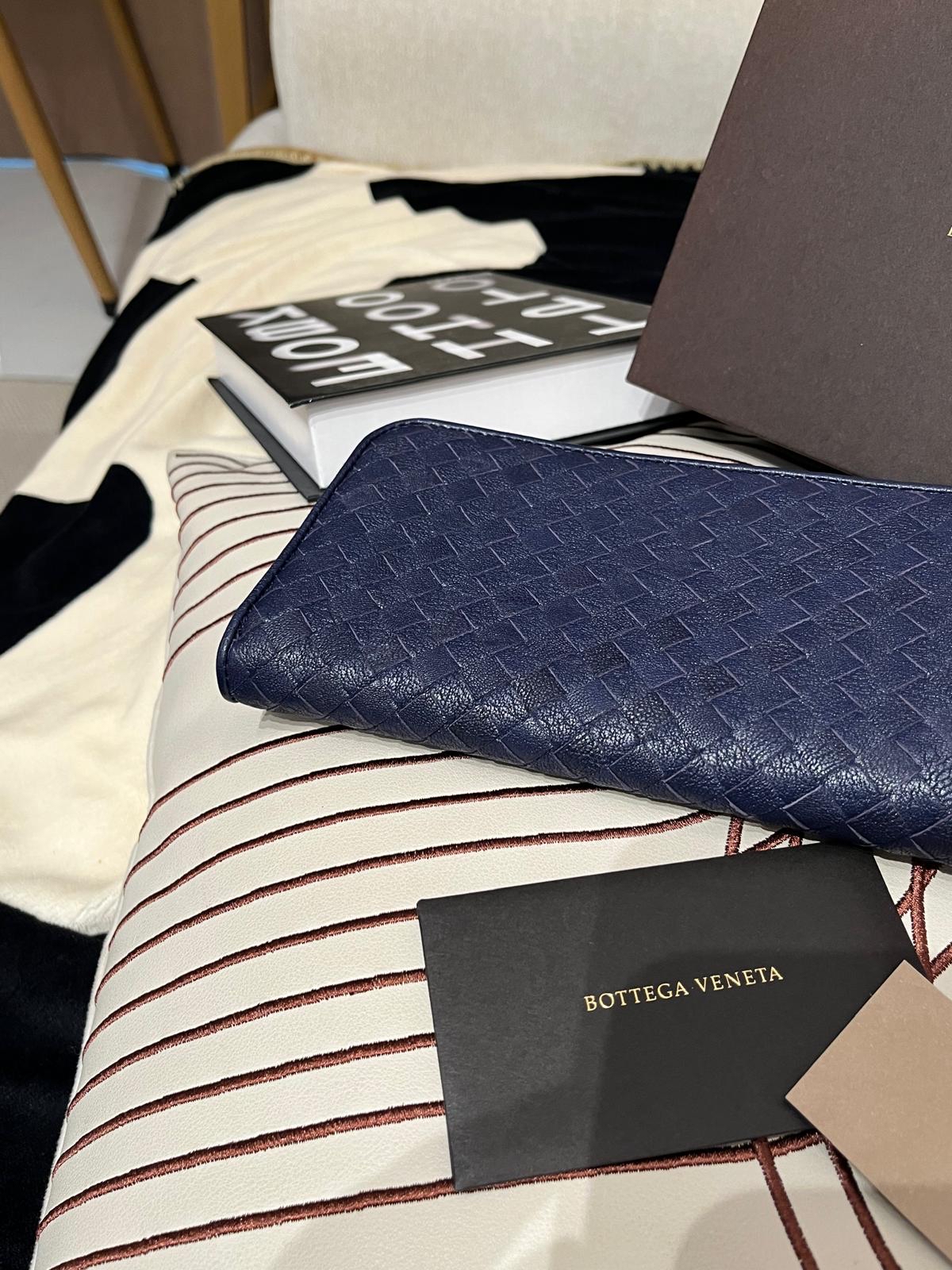 未使用品 Bottega Veneta BV Zip Long wallet 100%Authentic ,unused 未使用品 ✅tap ✅box 