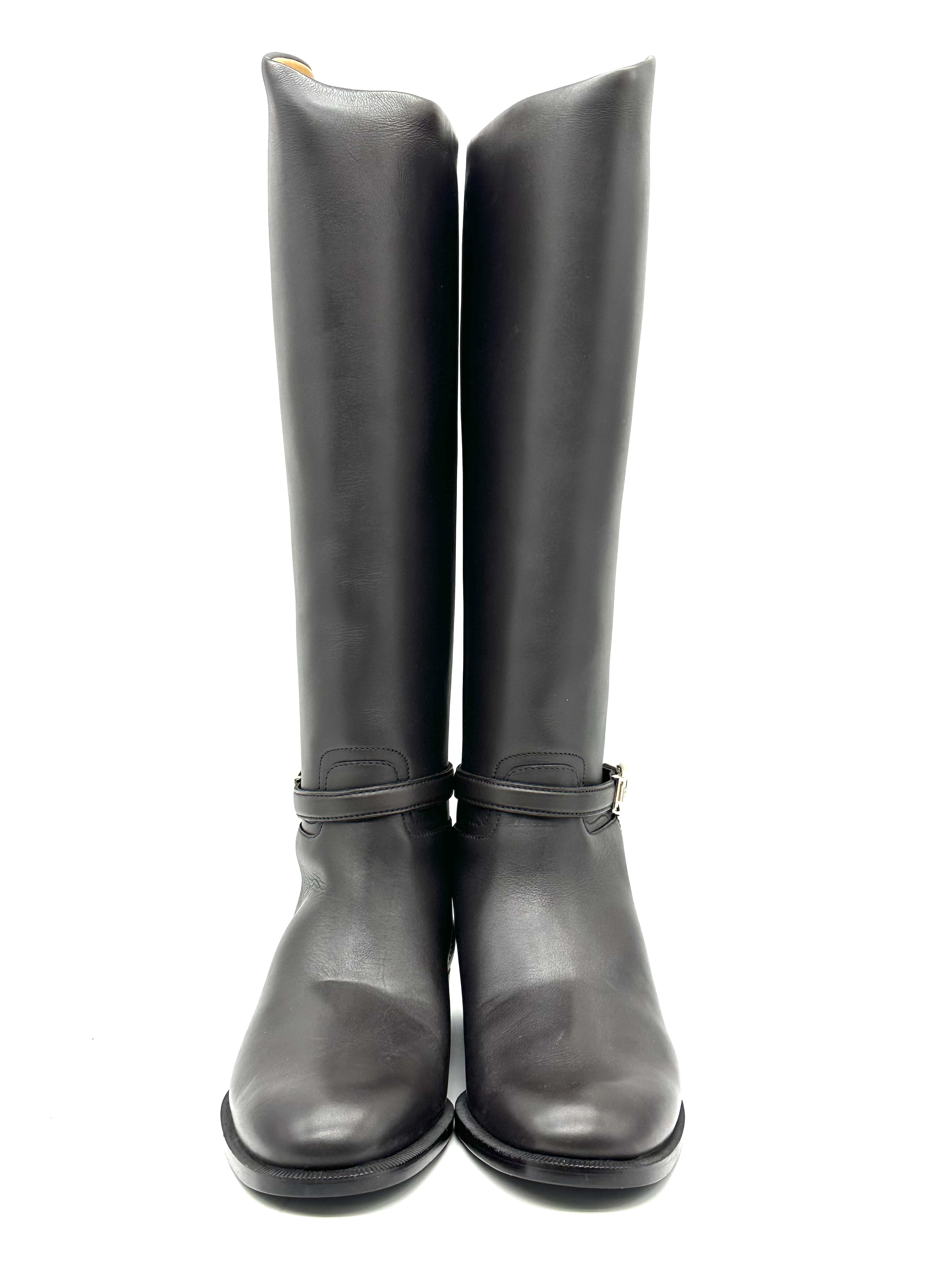 Pre-owned Gucci boots / Product Code: 25040412