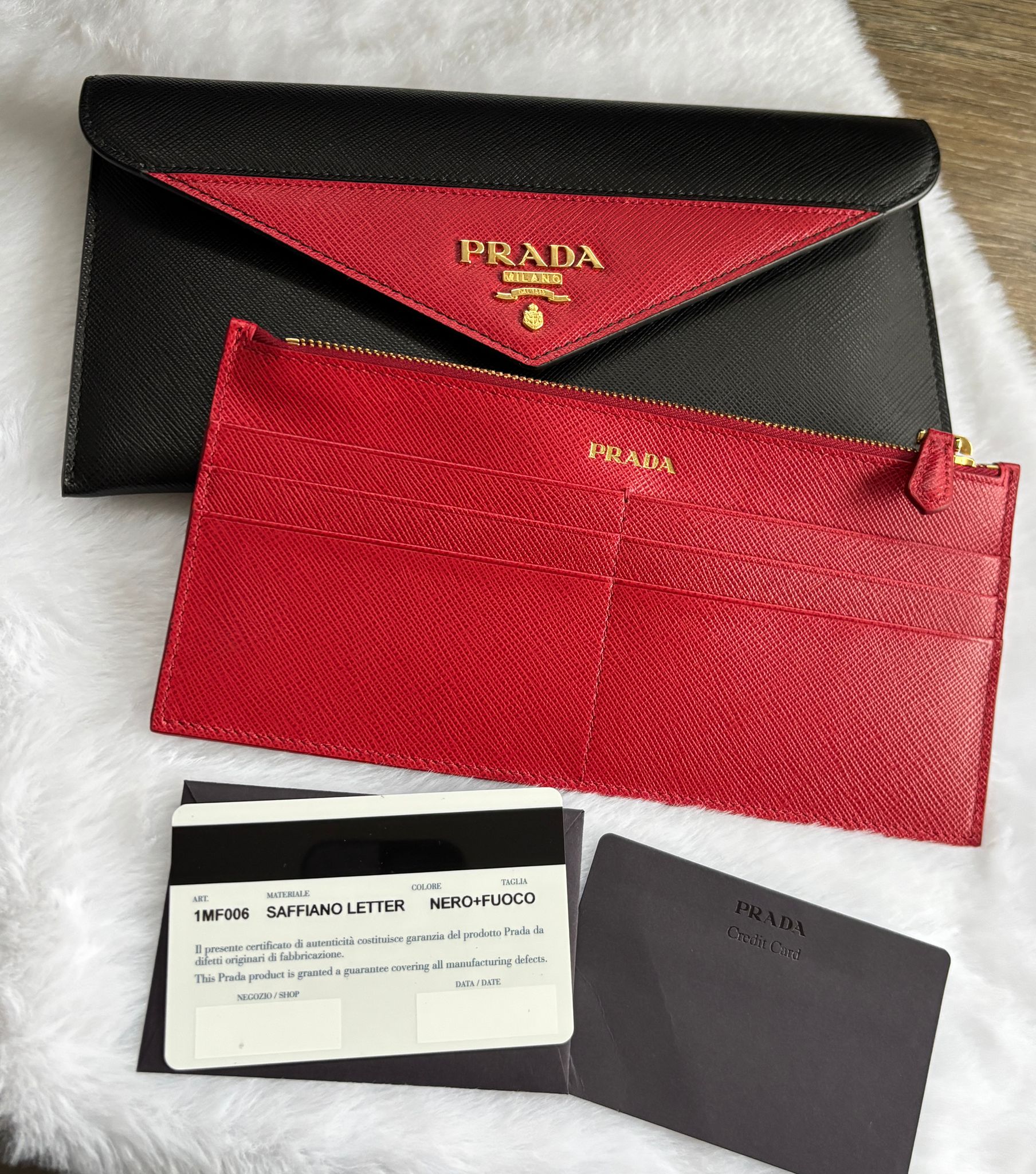 現貨 Prada 拼色信封長銀包