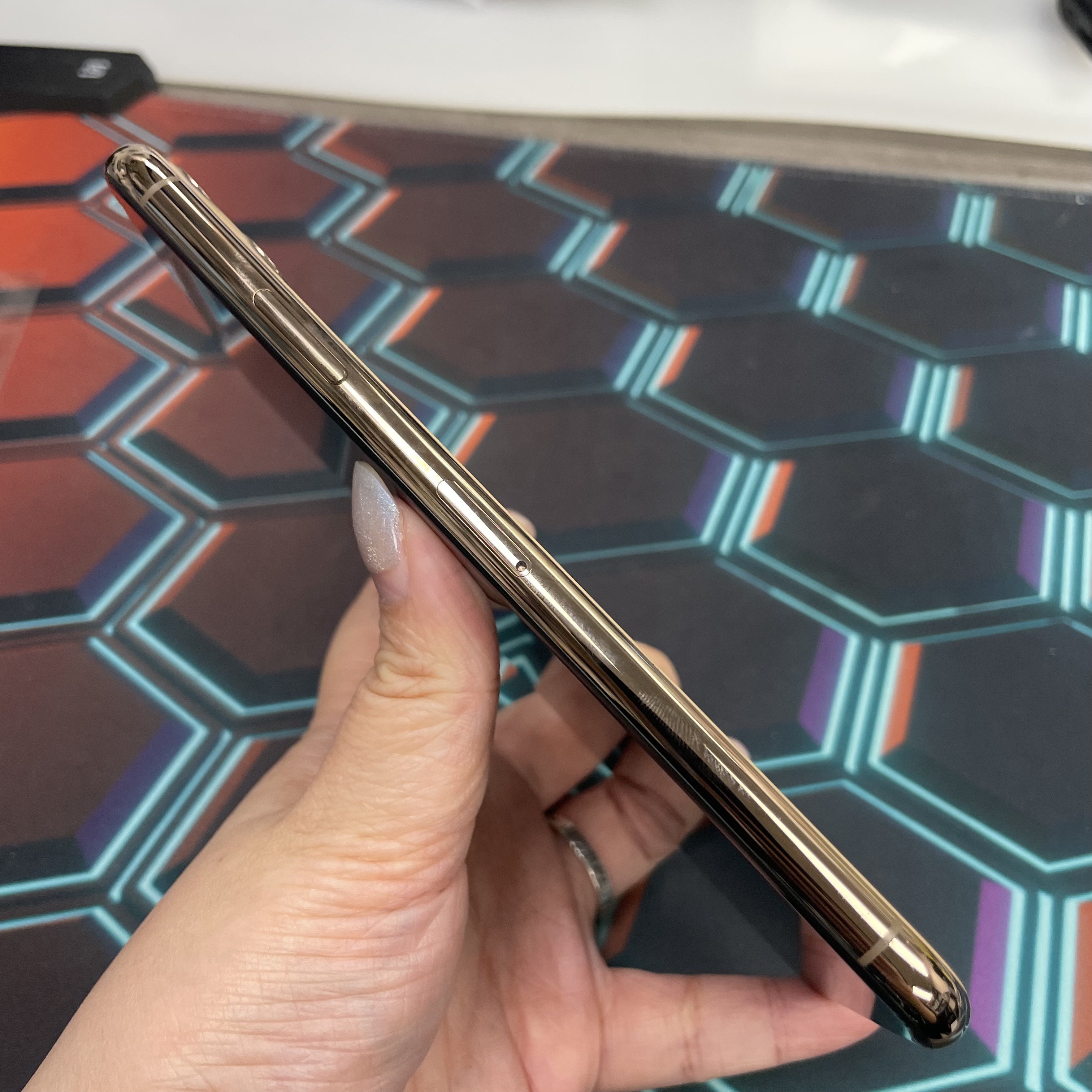 *7195 11 Pro max 勁靚機 256GB 電77 金色 gold