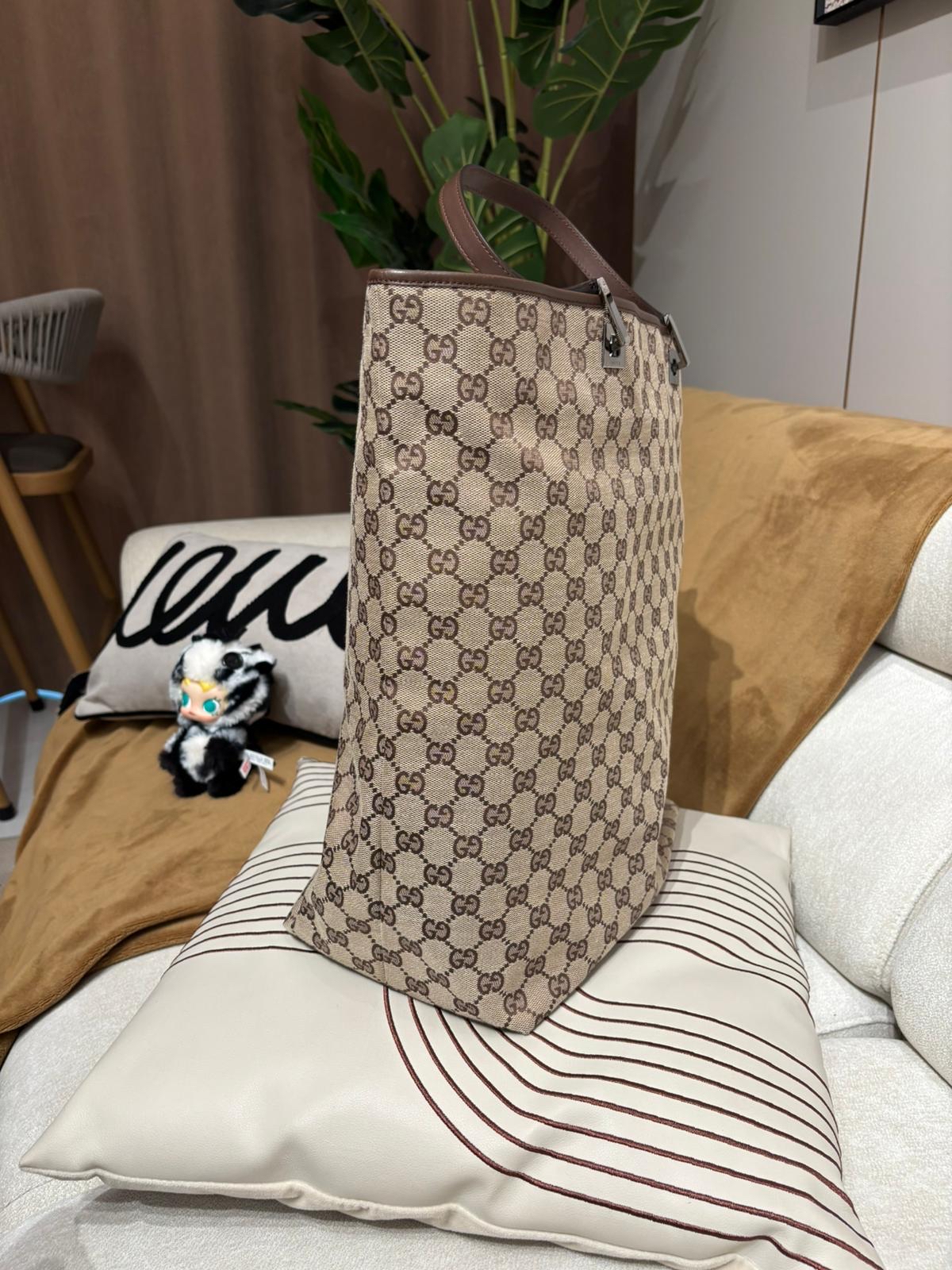 Gucci Tote Bag 100%Authentic, 95%New