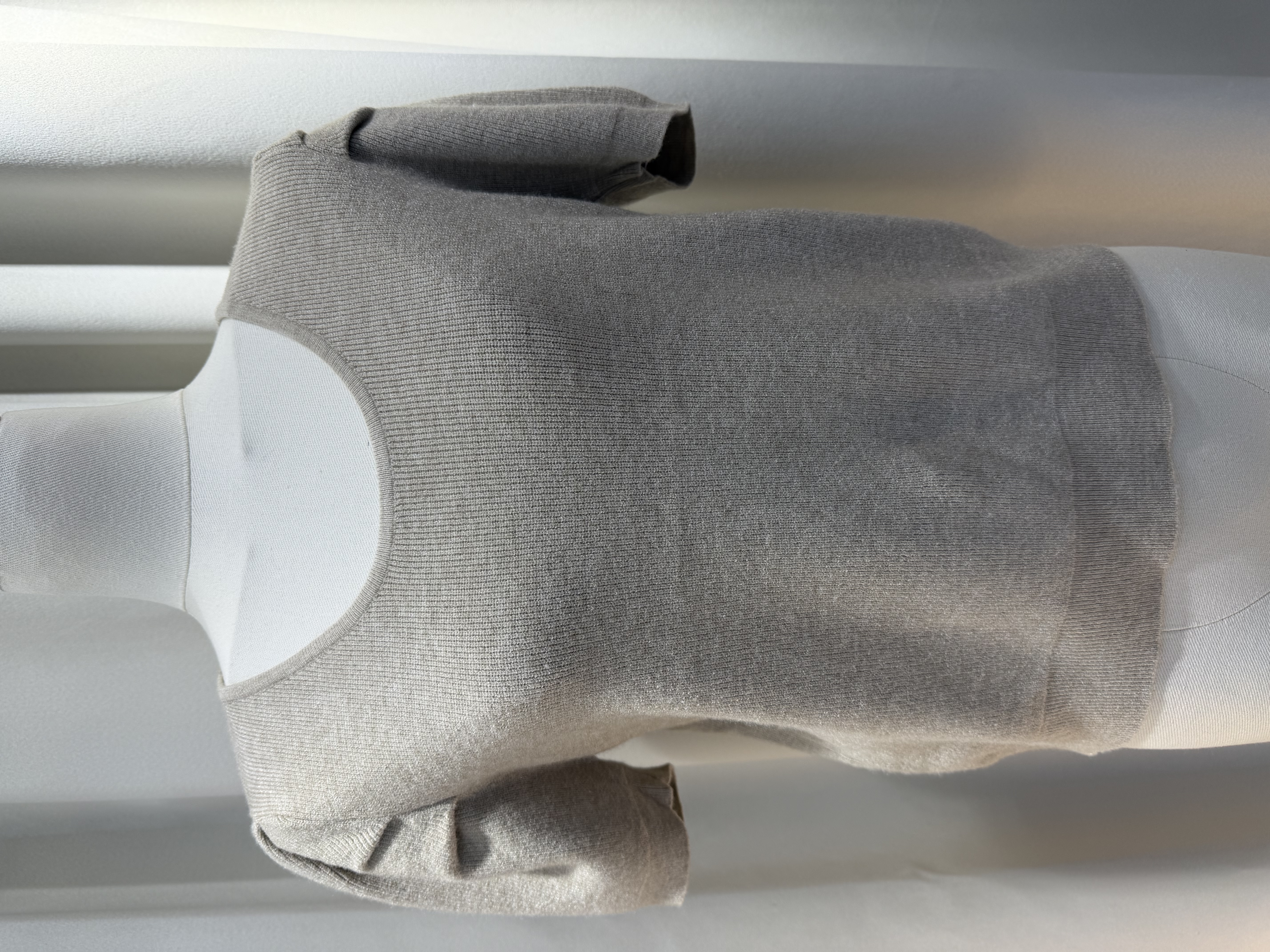 圓領泡泡袖針織衫