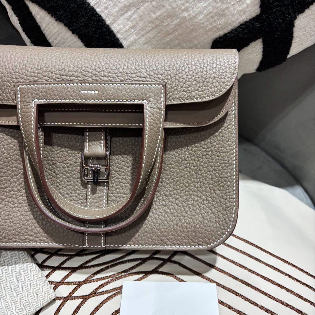 全新 Hermes halzan 25,STAMP W,大象灰銀扣 100%Authentic, 100%New全新貨品✅收據✅dust bag✅Box