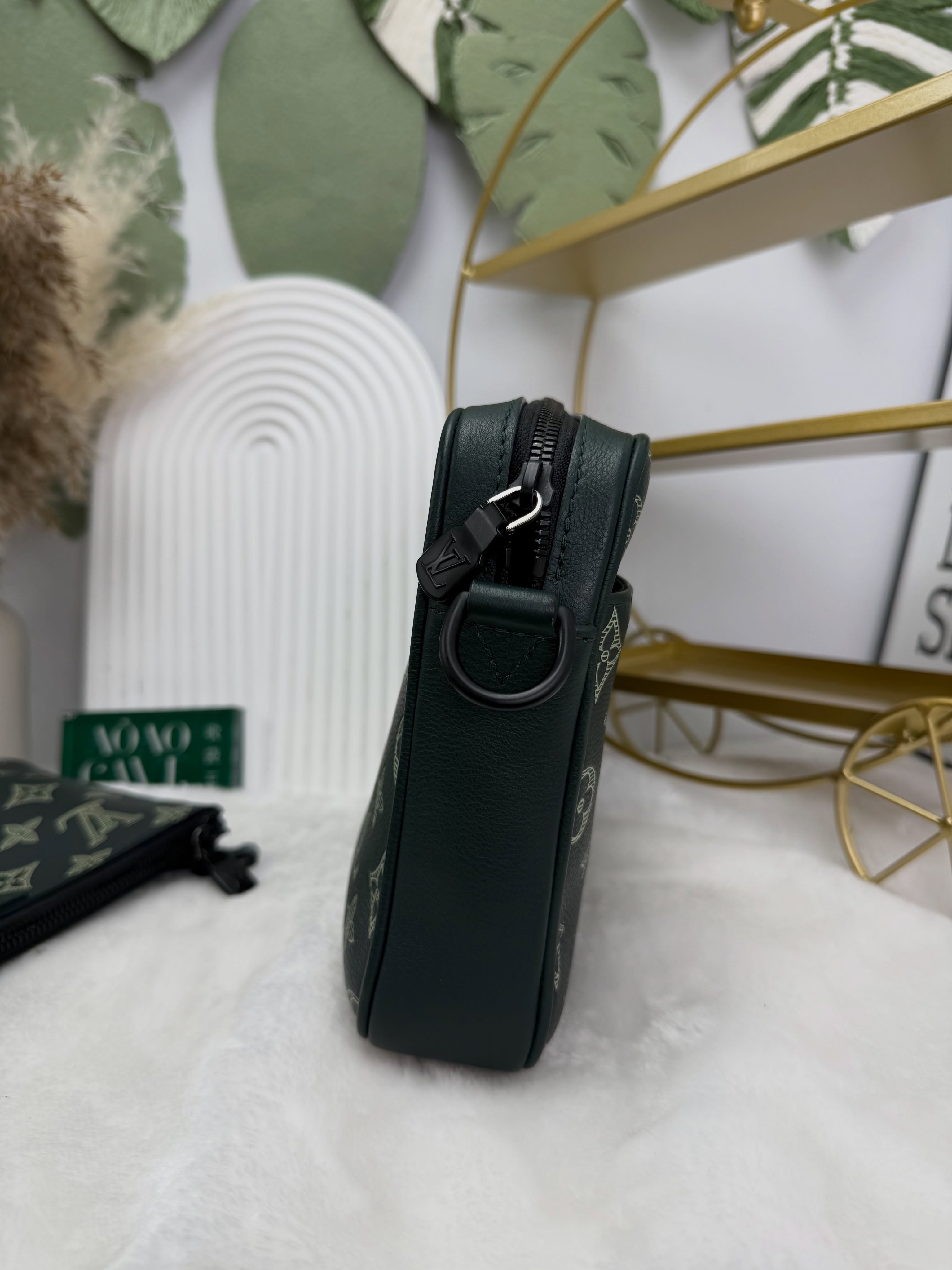 Lv👜 PRE OWNED 🛍️Trio Messenger三合一郵差包 森林綠皮革老花💚