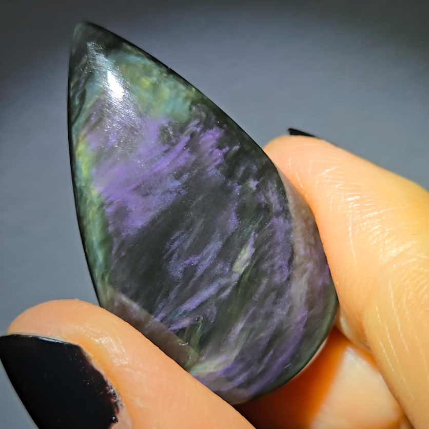 Velvet obsidian cabochon from Mexico - OB15