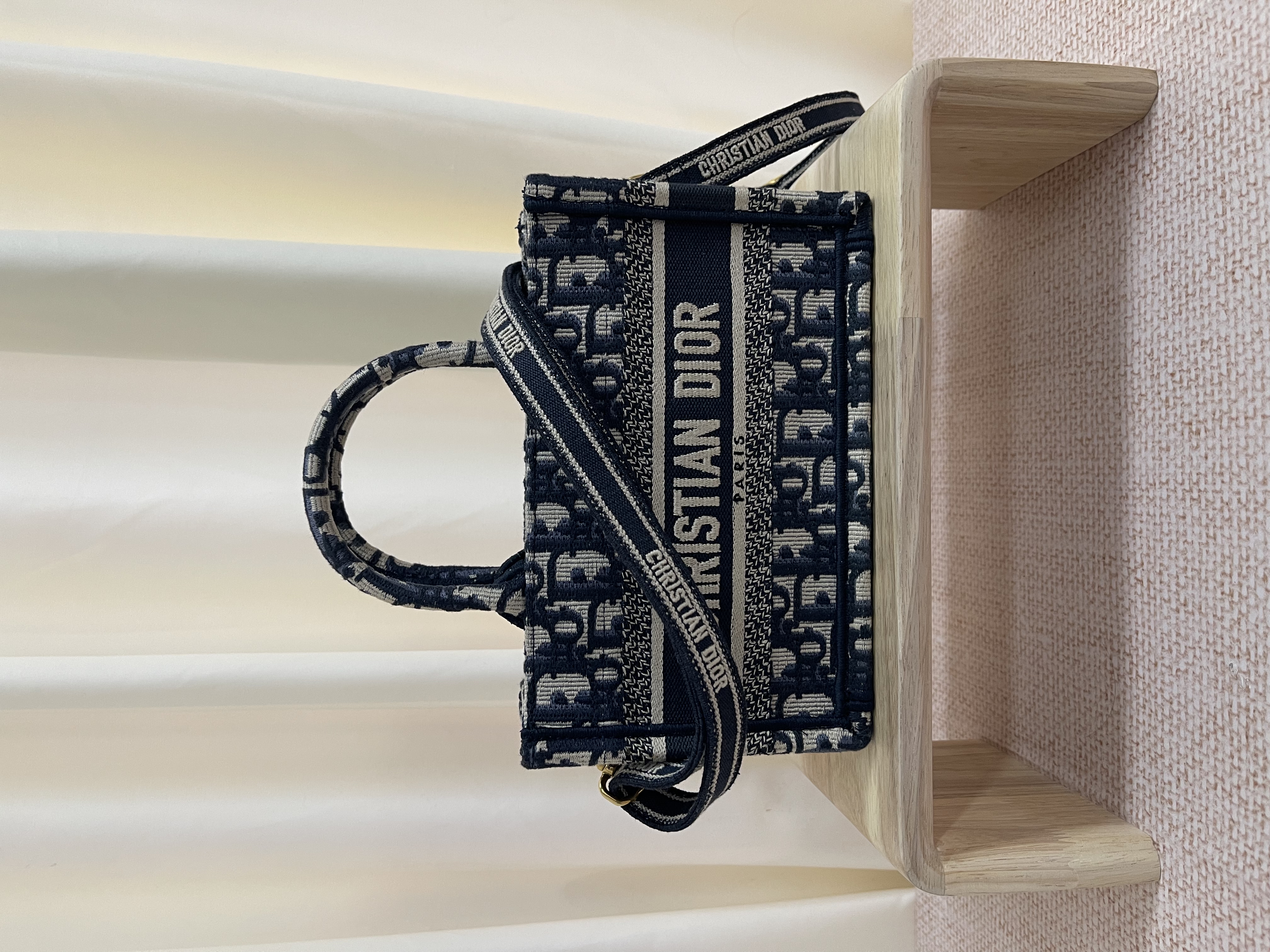 Pre-owned Dior Mini Dior Book Tote/ Product Code : 26022304