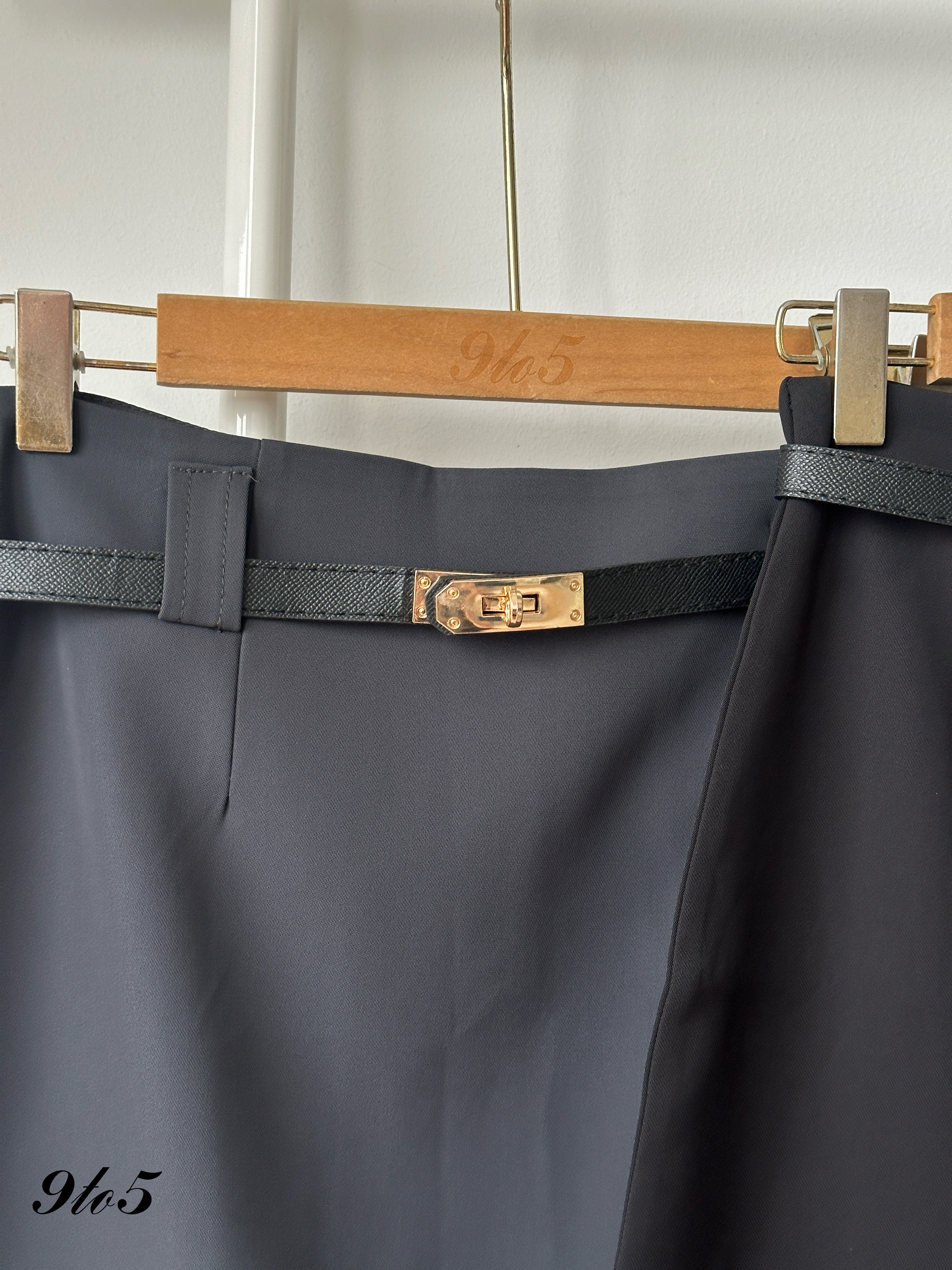 S2003 A Line Midi Skirt - Black & Grey