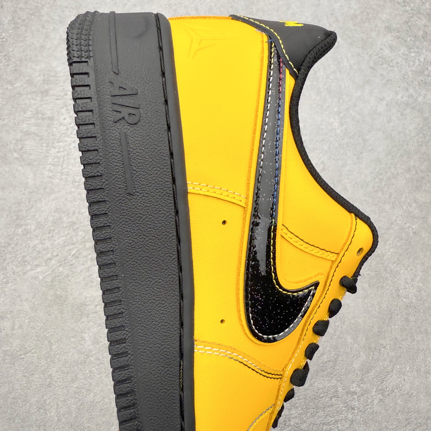 Nike Air Force 1 Low IQ2713-700