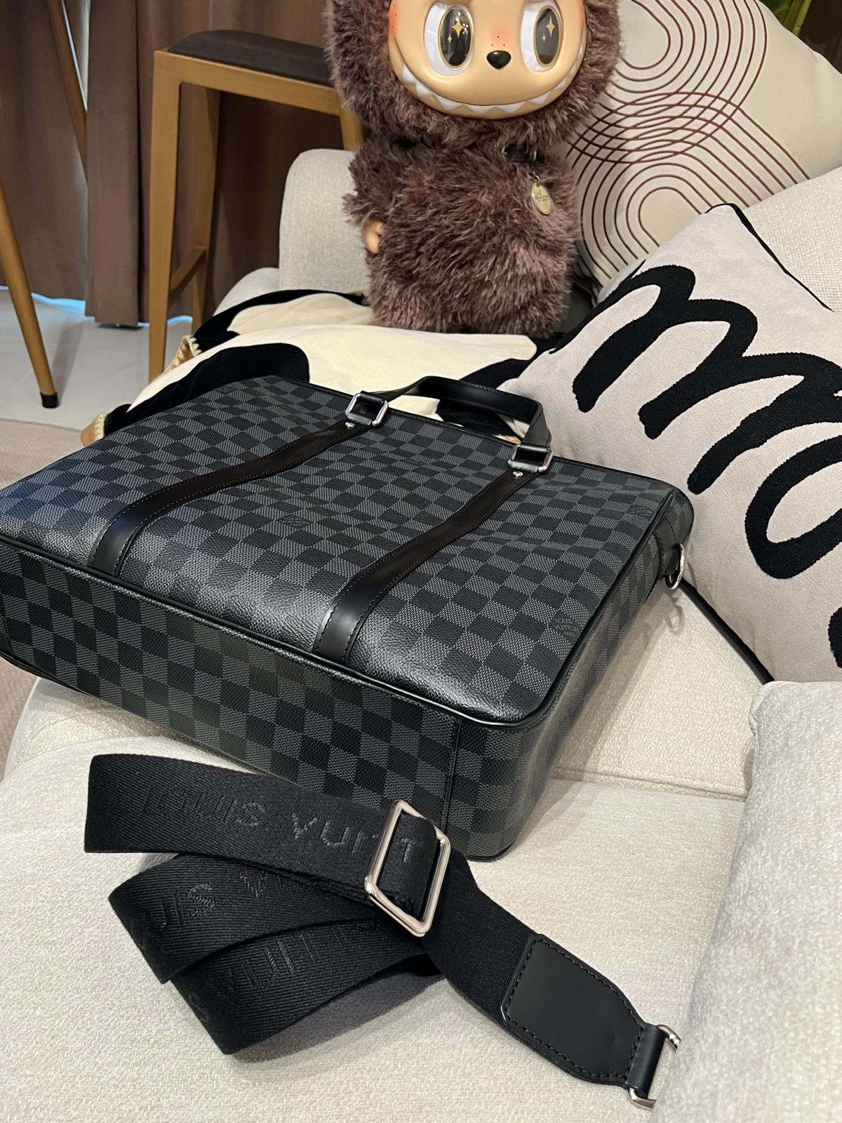 LV Damier Graphite 2Way Bag M41259 100%Authentic, 98%New ✅Dust bag