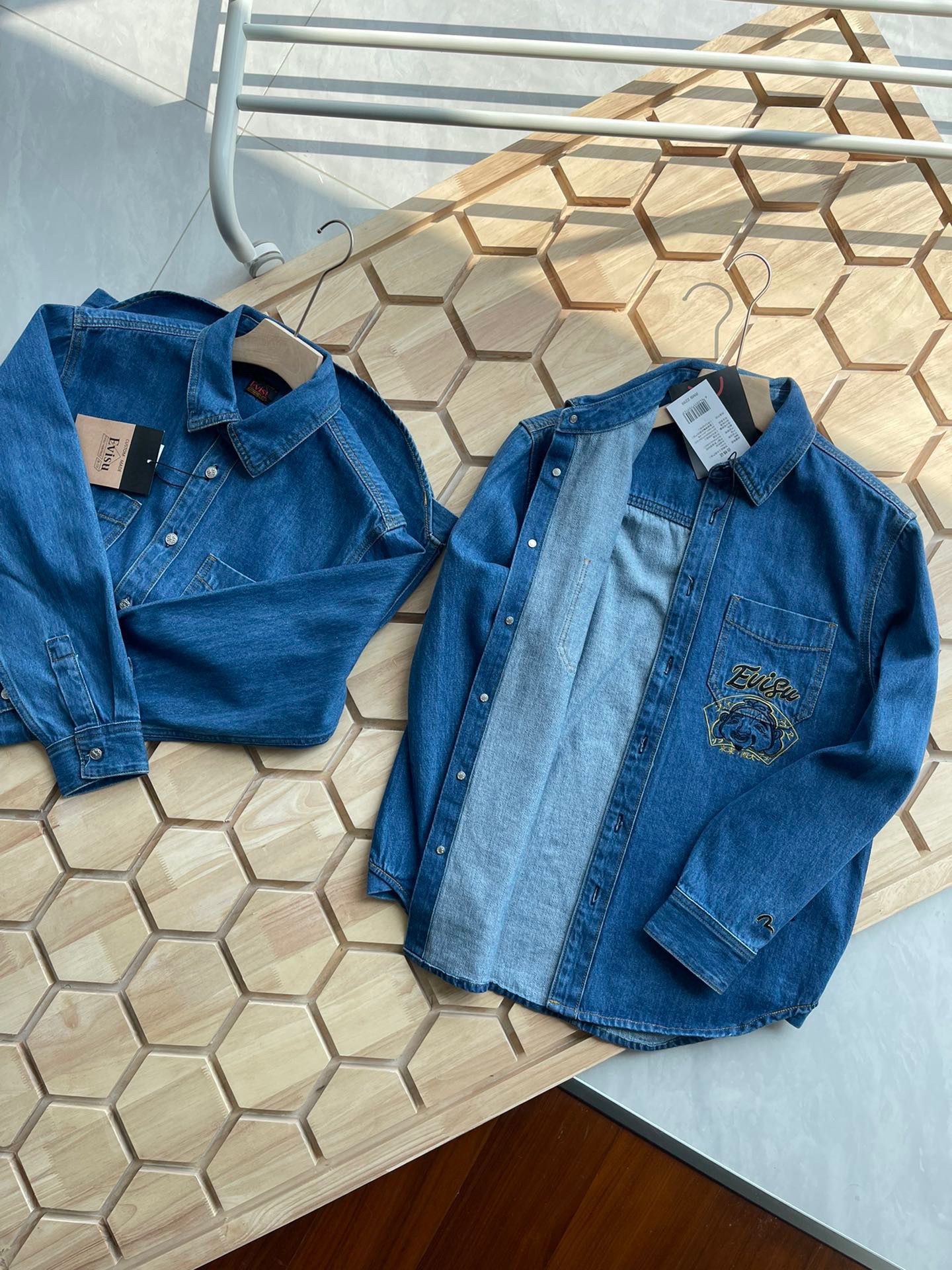 預訂 EVISU 福神刺繡牛仔襯衫 #98789