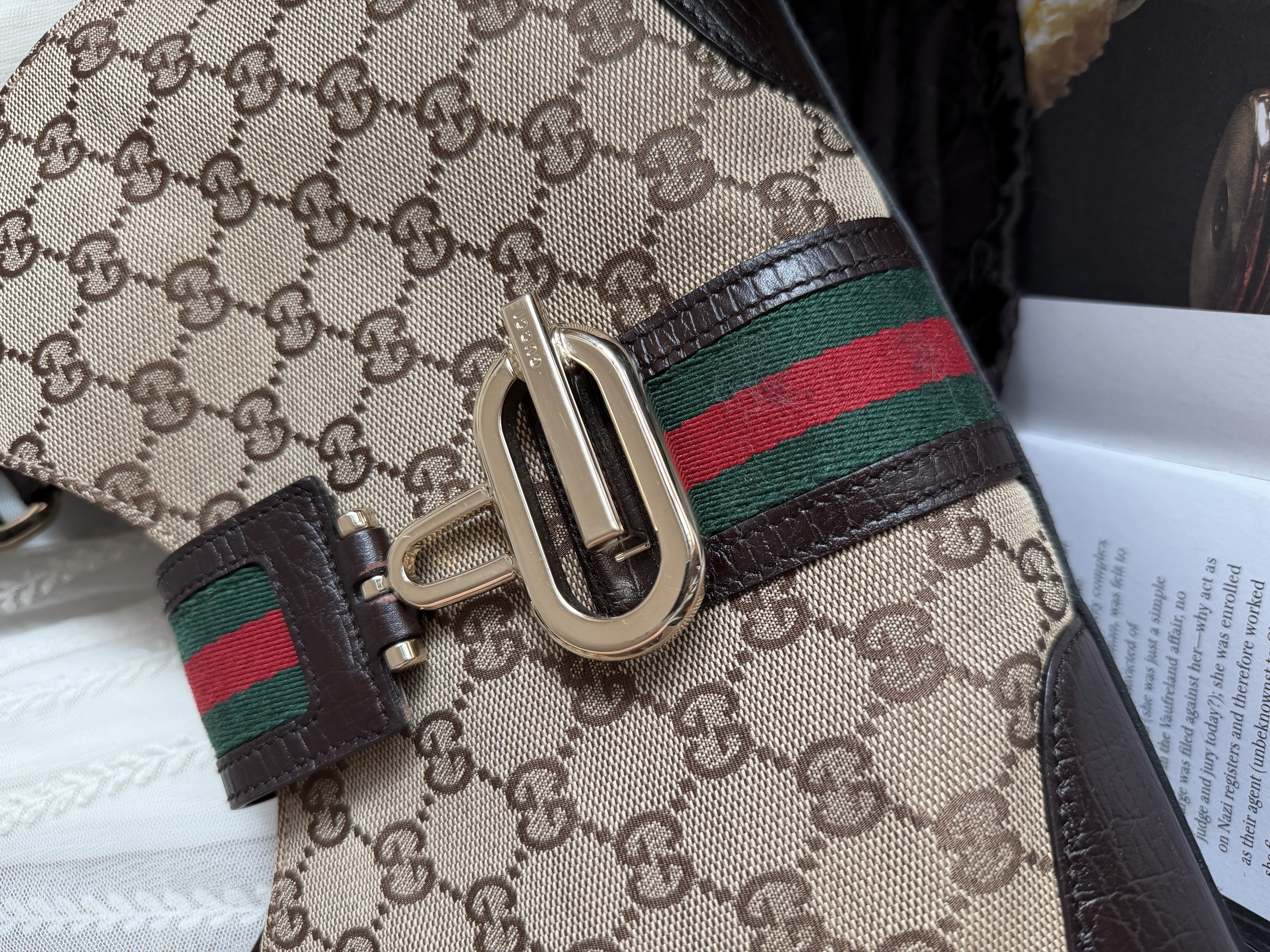 Vintage gucci jackie bag gold gg logo lock 