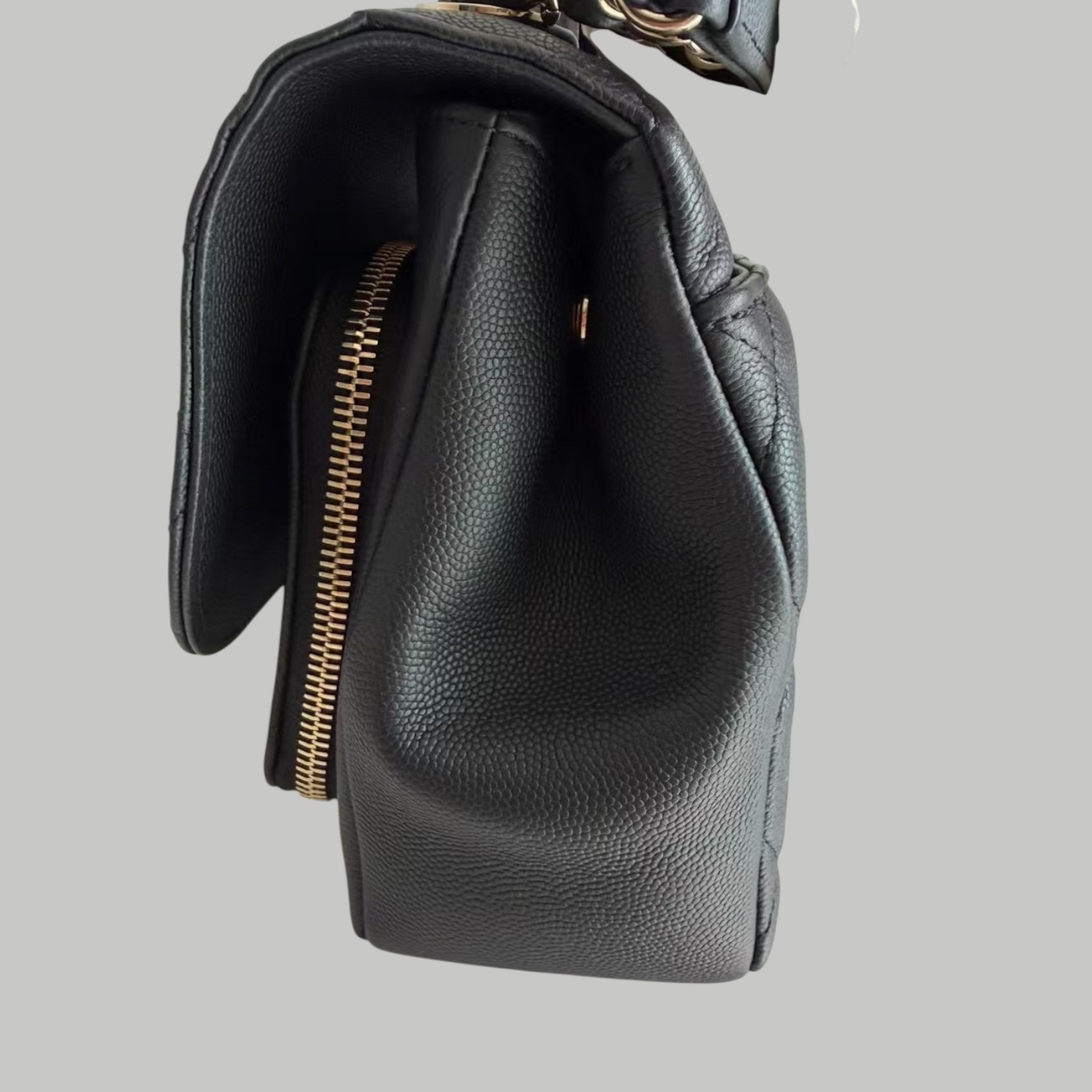 Chanel  Caviar Business Affinty 23cm