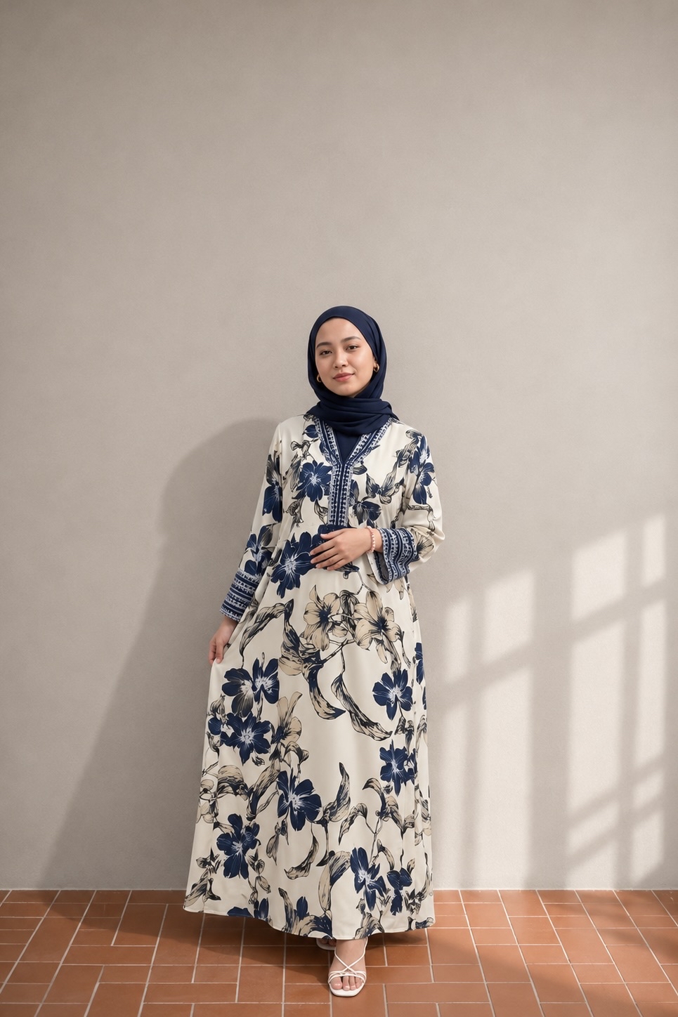 LILY in Navy Blue