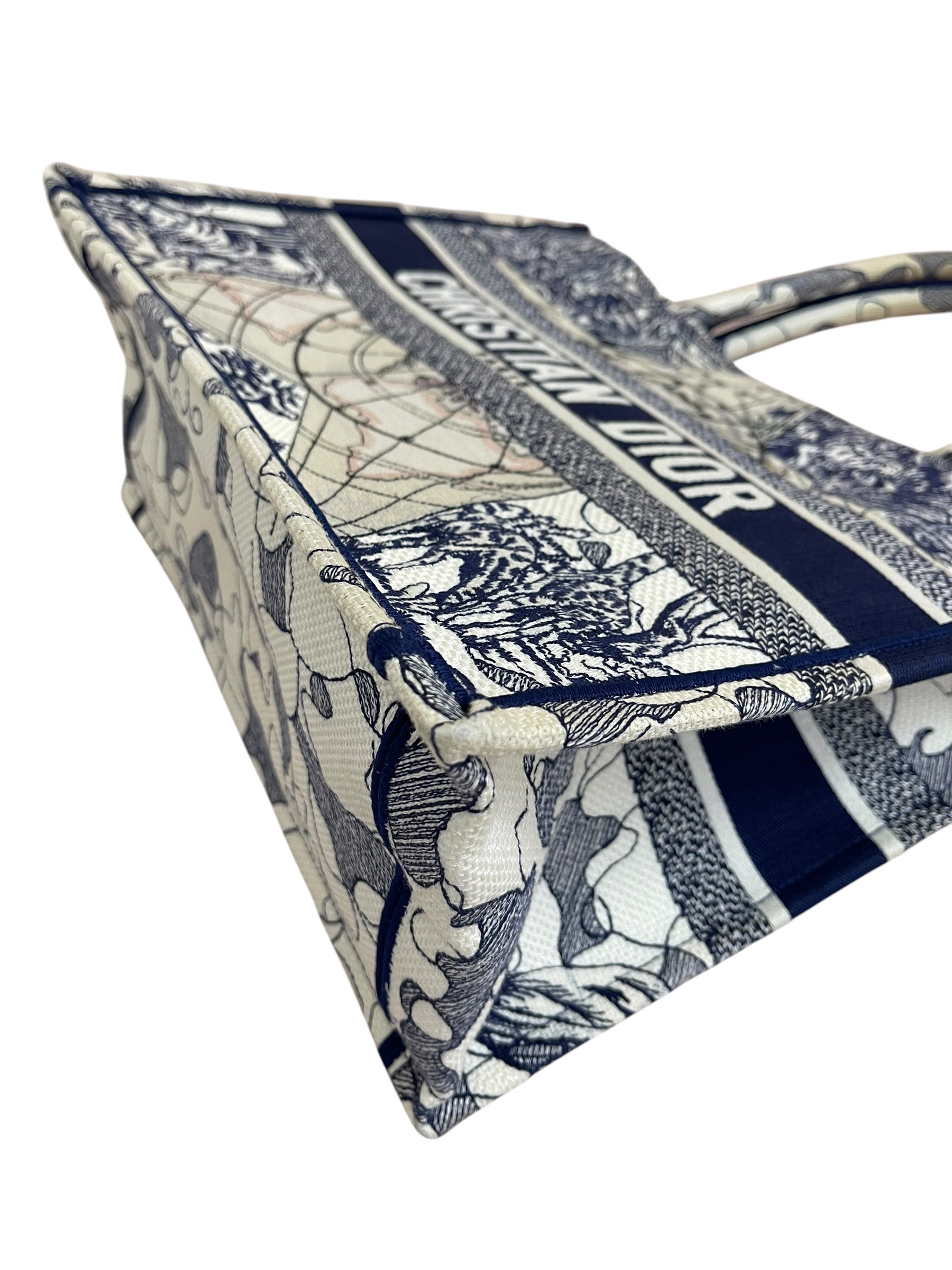 Pre-owned Dior Book Tote / Product Code: 063003
