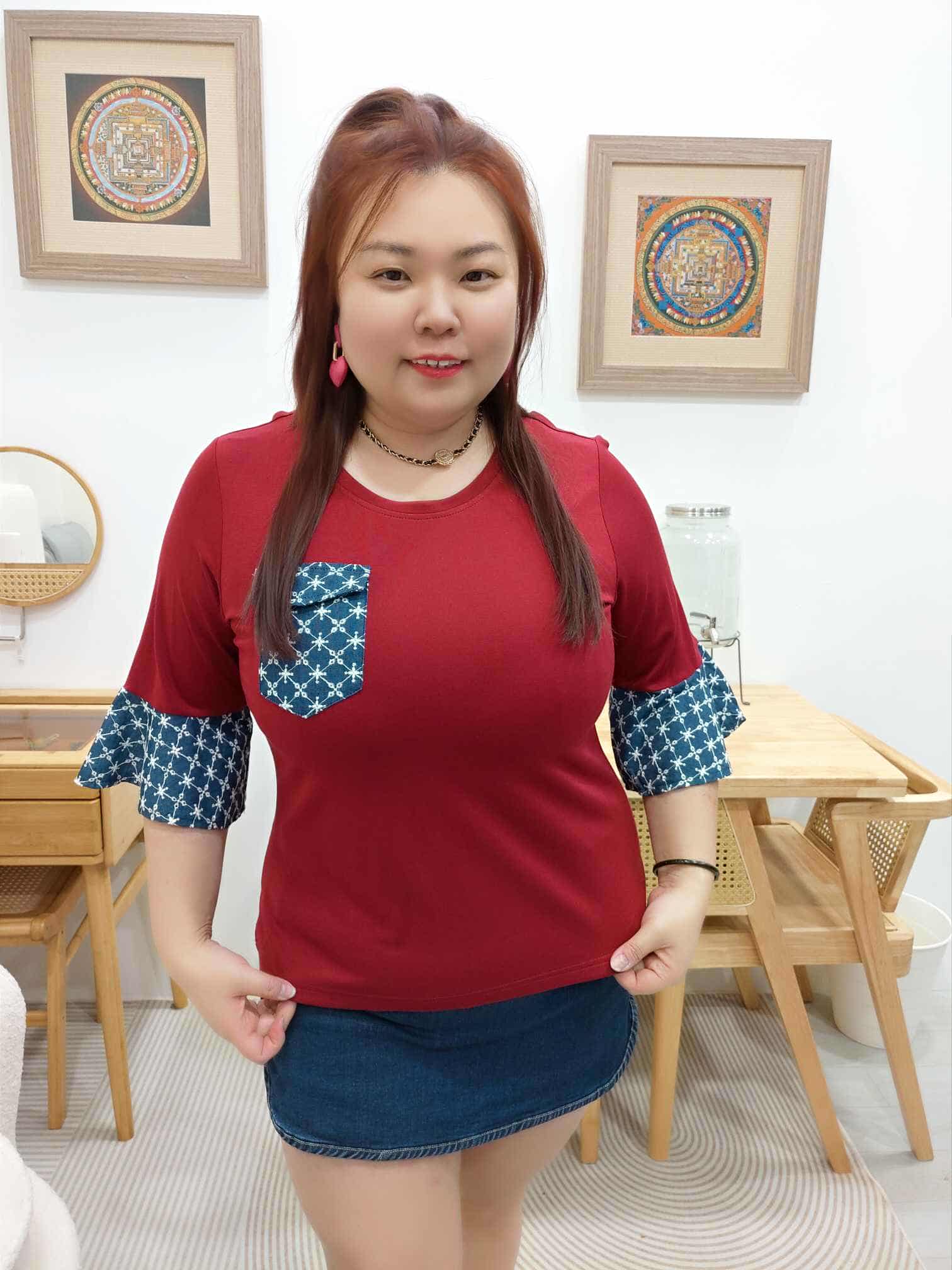 OTA07 BE#281816 袖口拼接牛仔筒花上衣