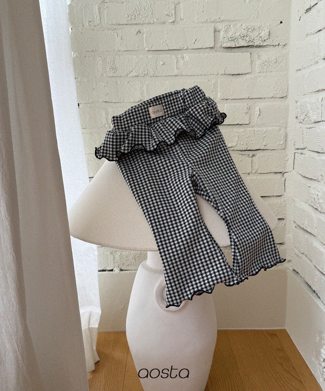 Aosta | [Kiki Frill  Pants]
