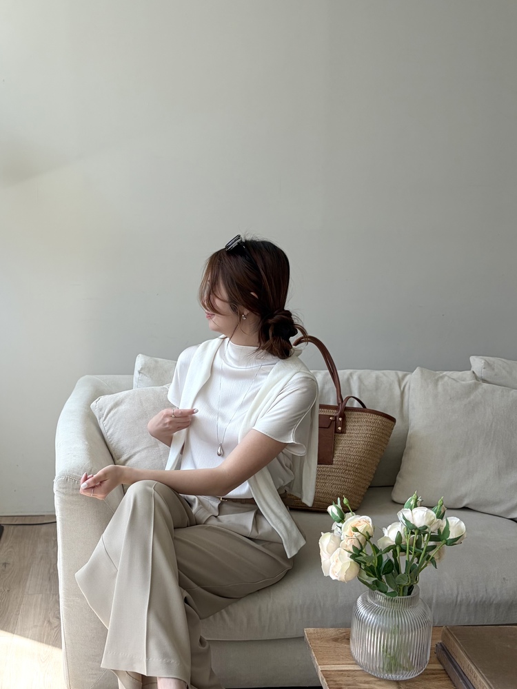 Timeless Pleated Flow Pants (Beige)