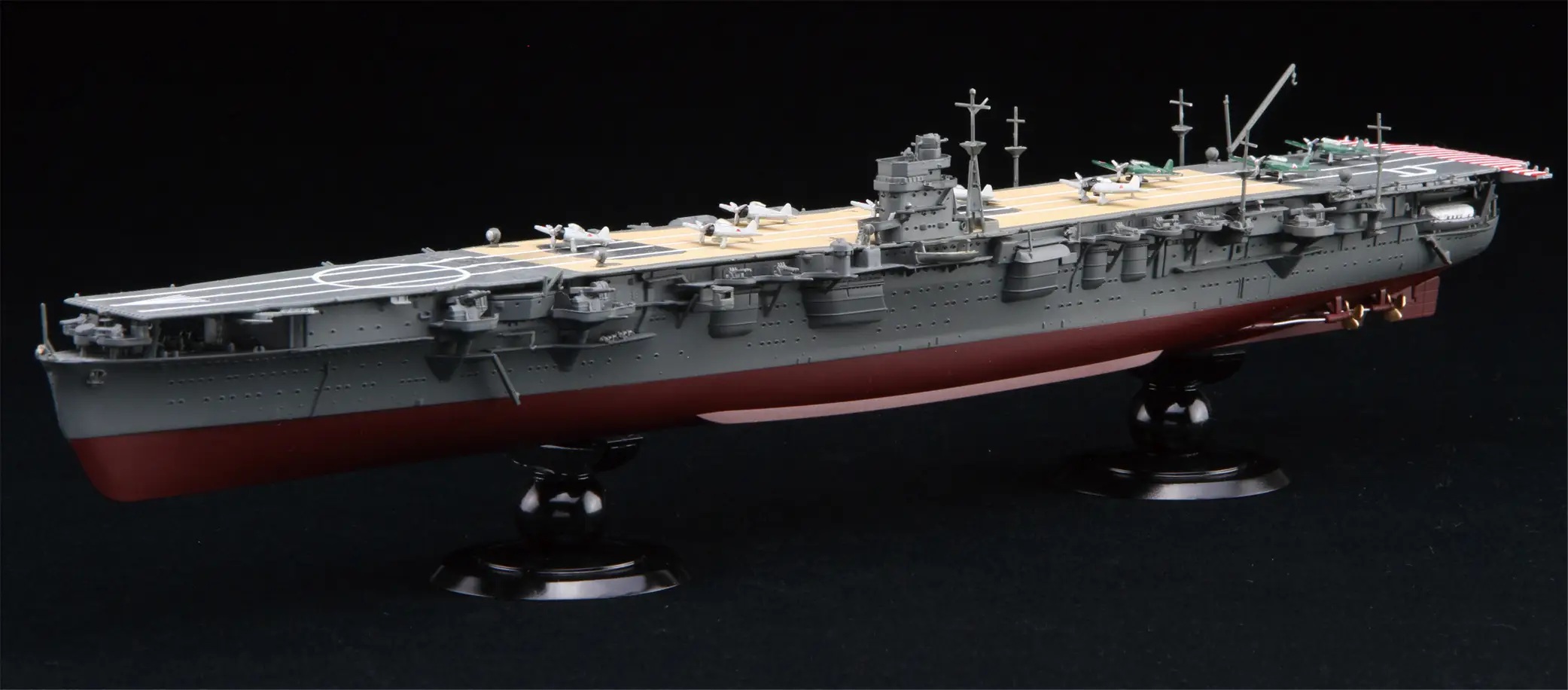 1/700 Japanese aircraft carrier Hiryu Full Hull Model Special Edition (with Etched Parts And Wooden Deck Stickers)